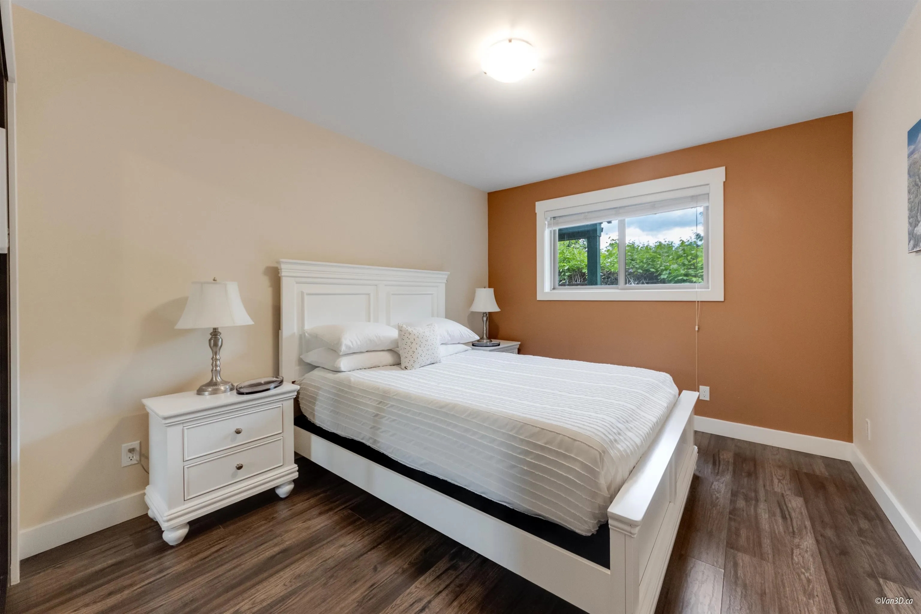 746 Upper Crescent
