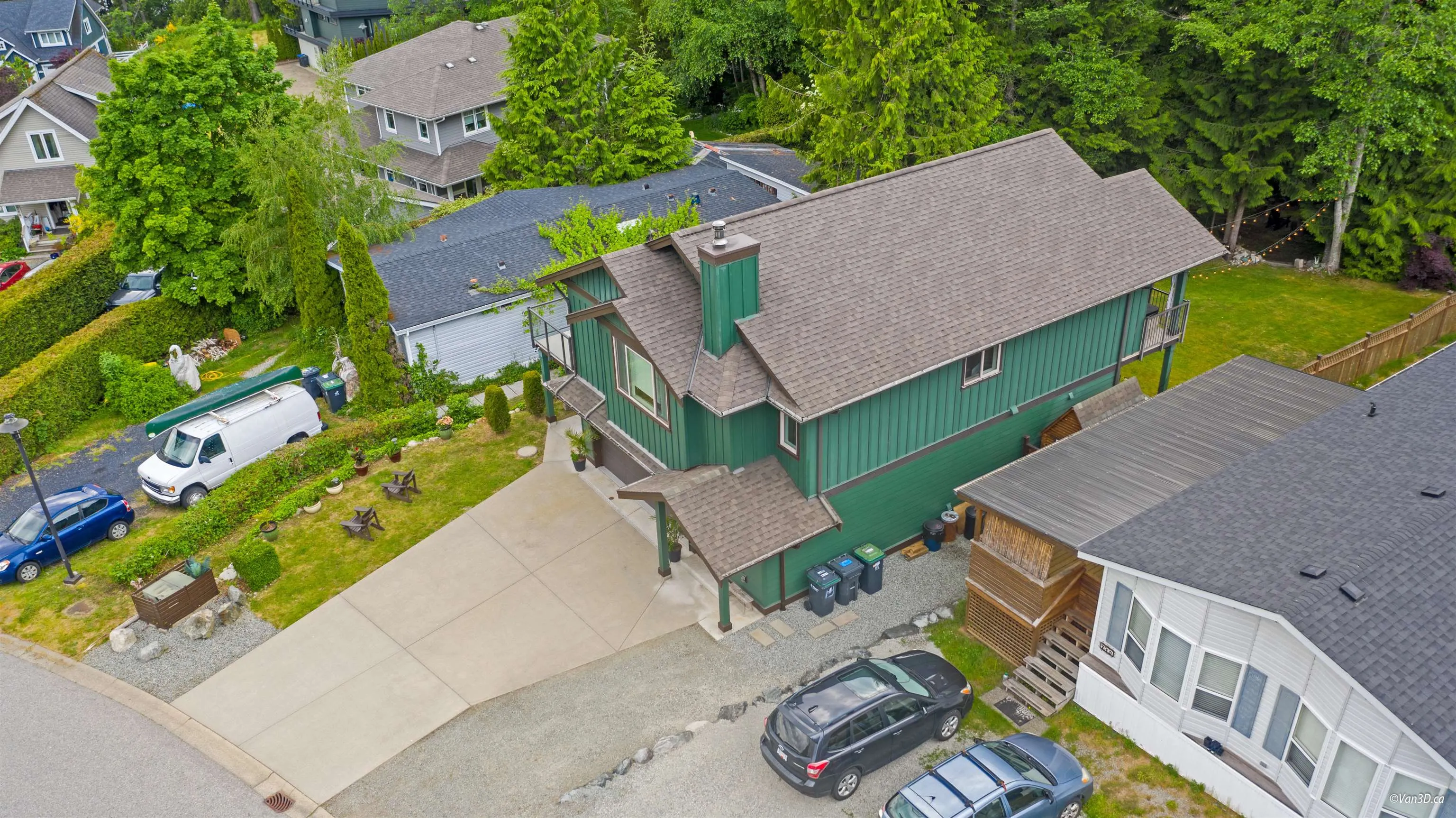 746 Upper Crescent
