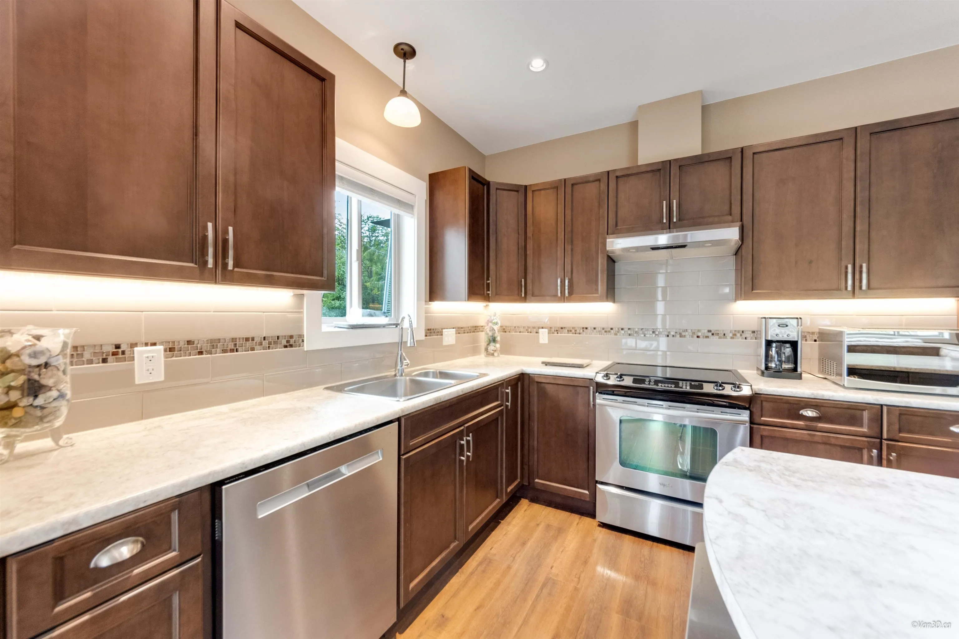 746 Upper Crescent