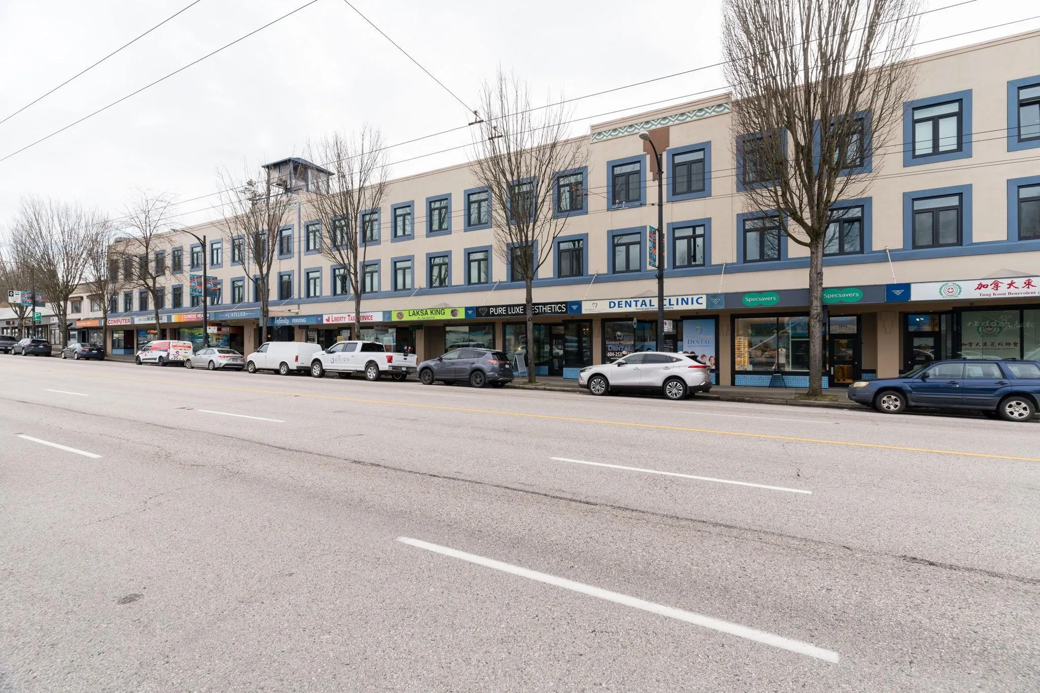 209 2556 E Hastings Street