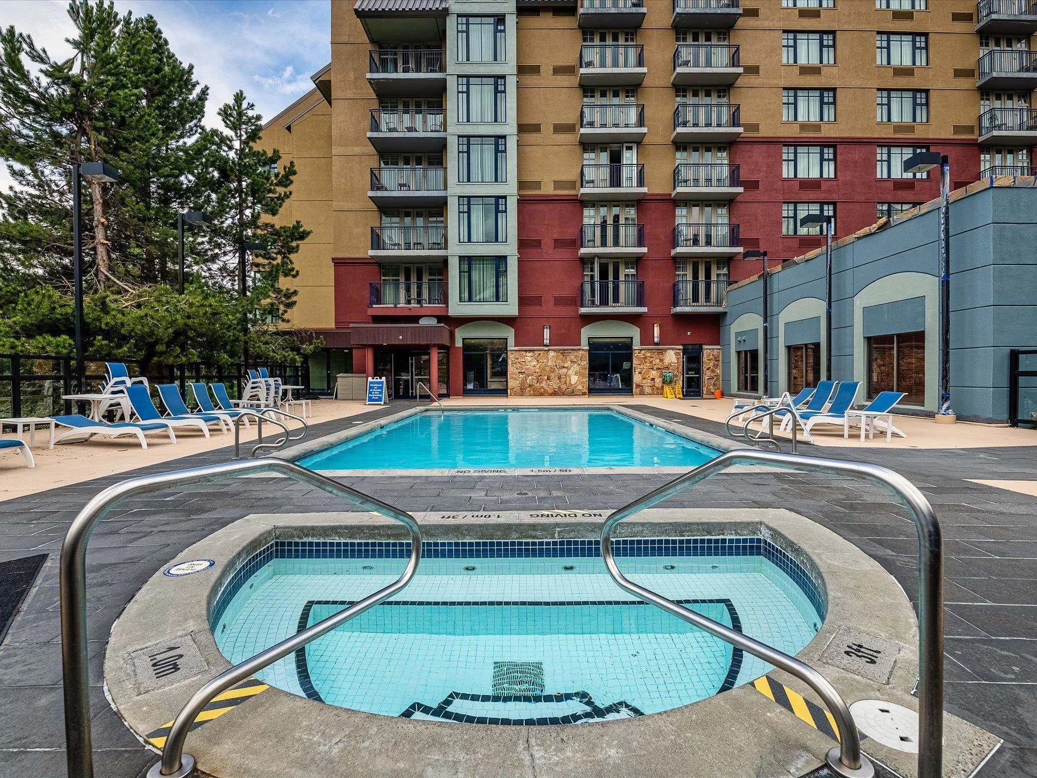 306 4050 Whistler Way