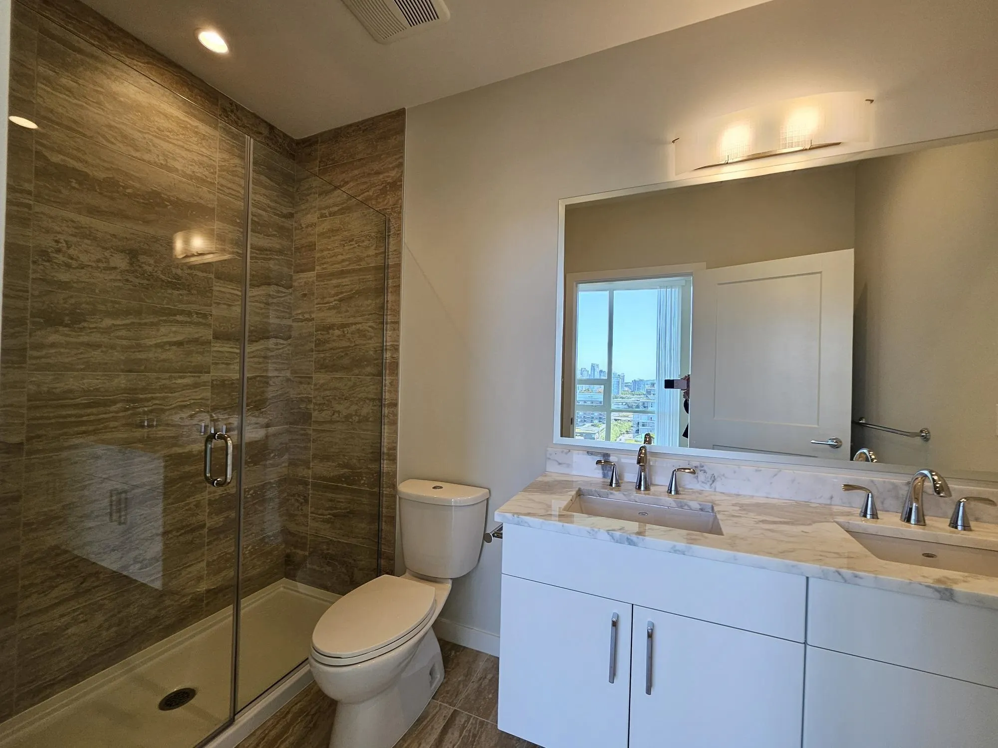 1802 1708 Ontario Street