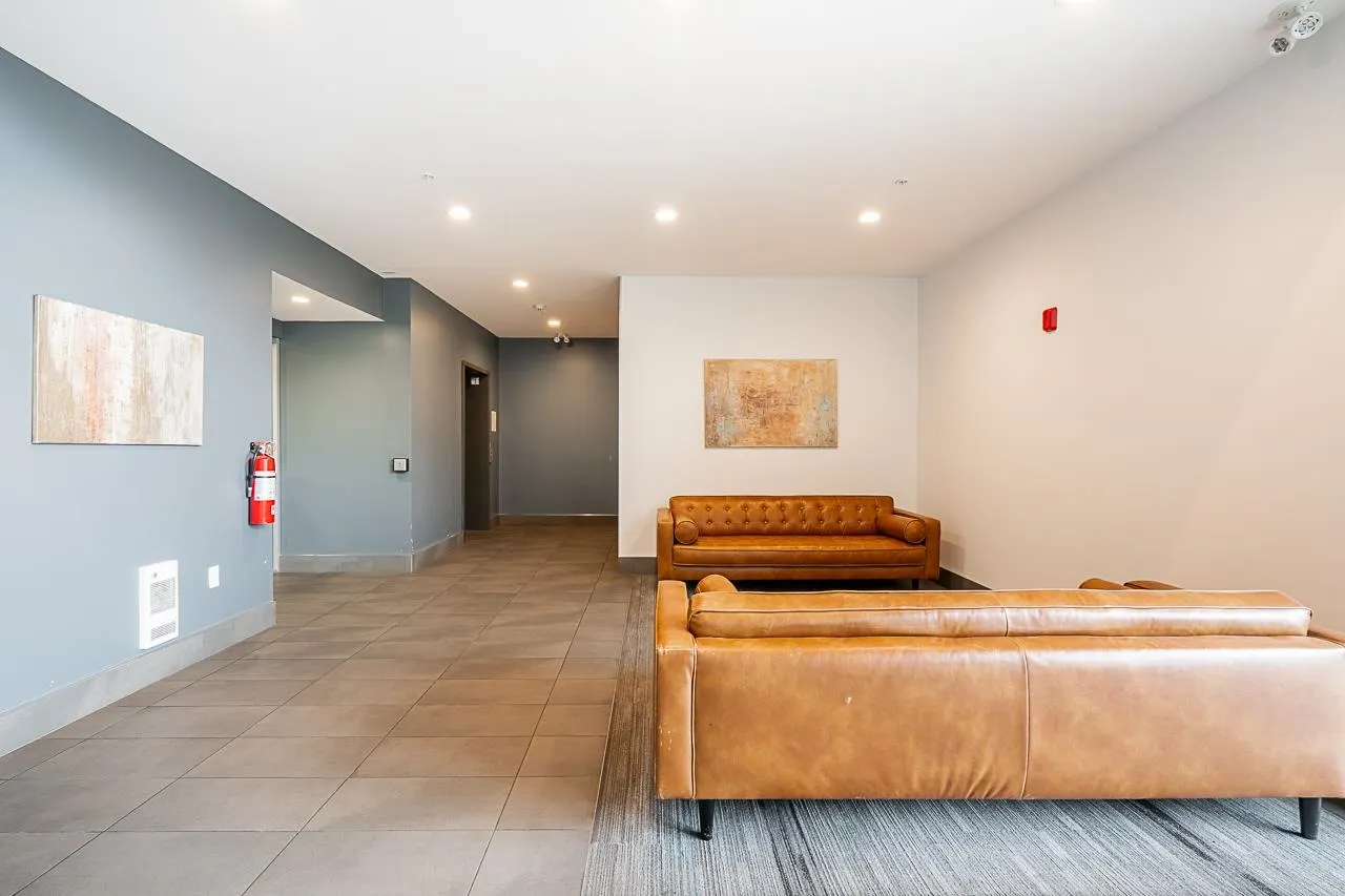 307 4223 Hastings Street