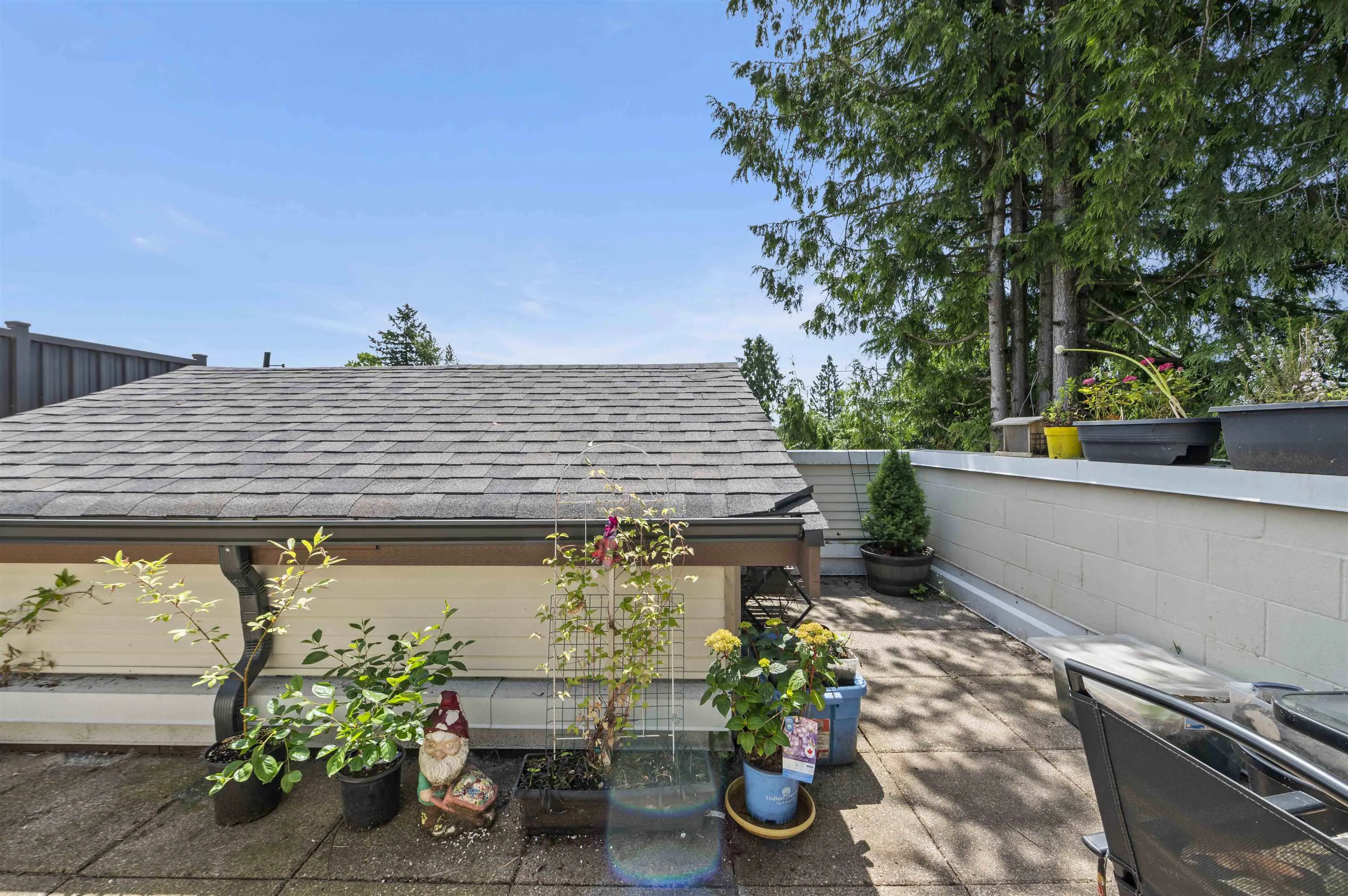 103 22367 St Anne Avenue