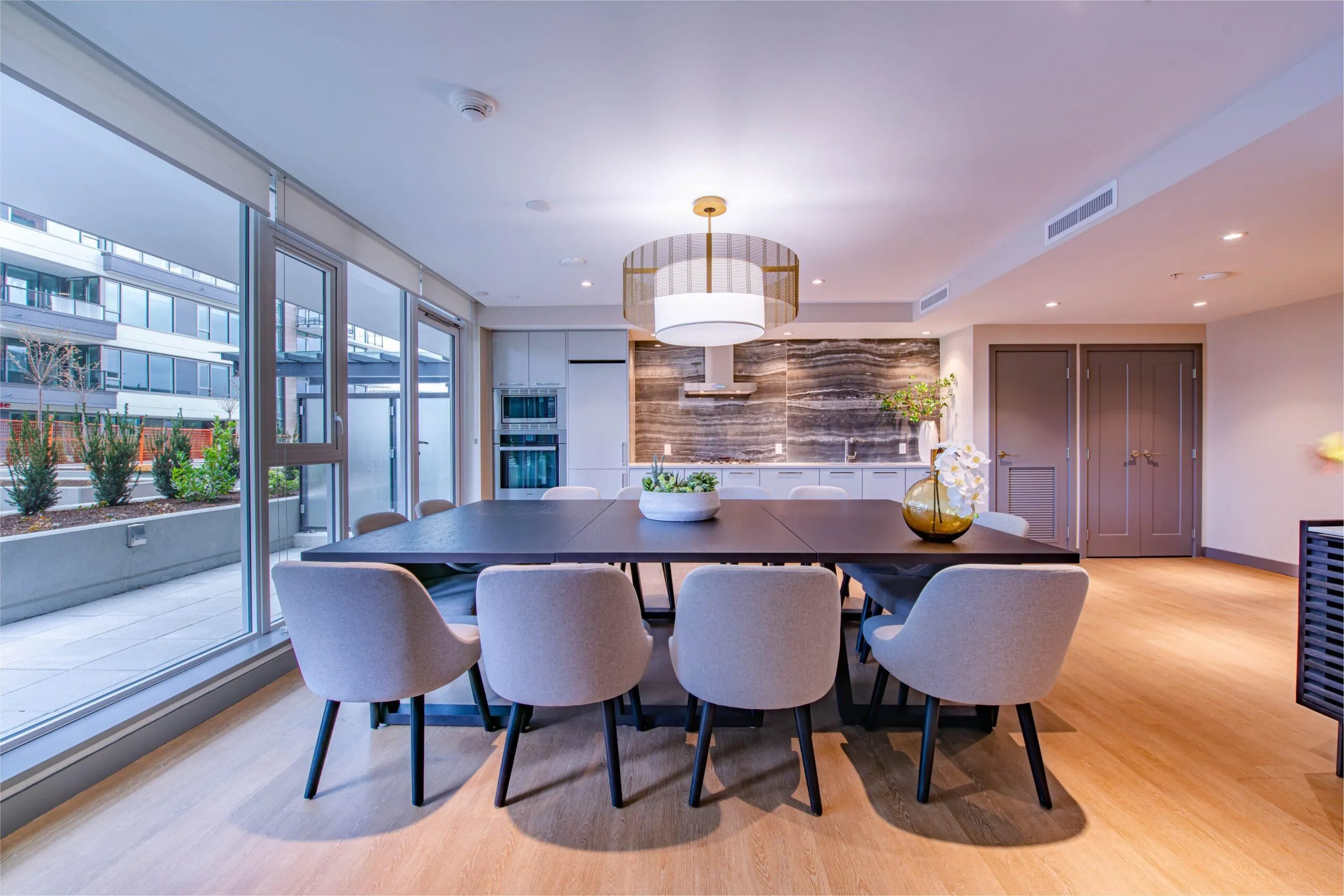 901 3280 Corvette Way