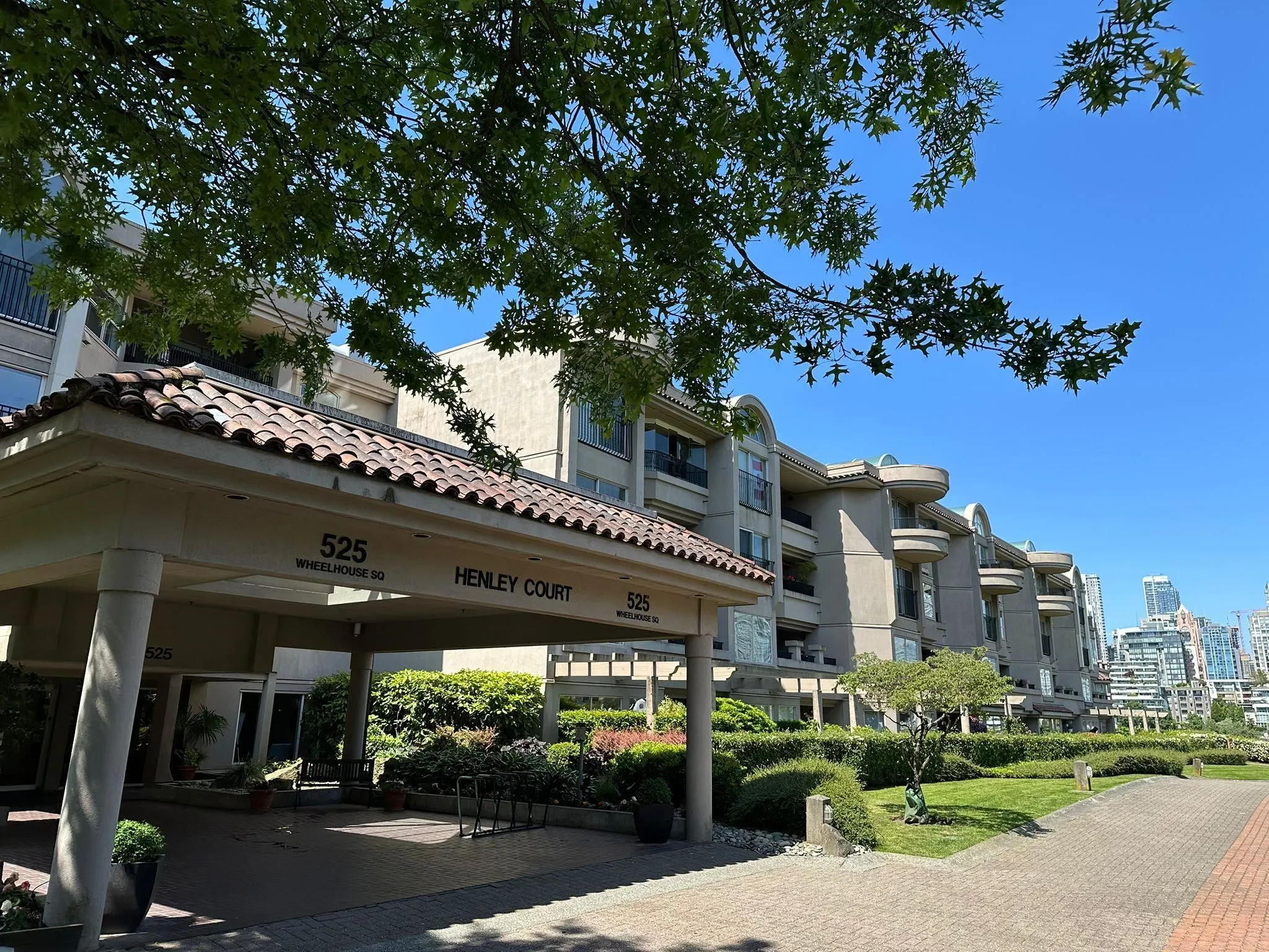 407 525 Wheelhouse Square