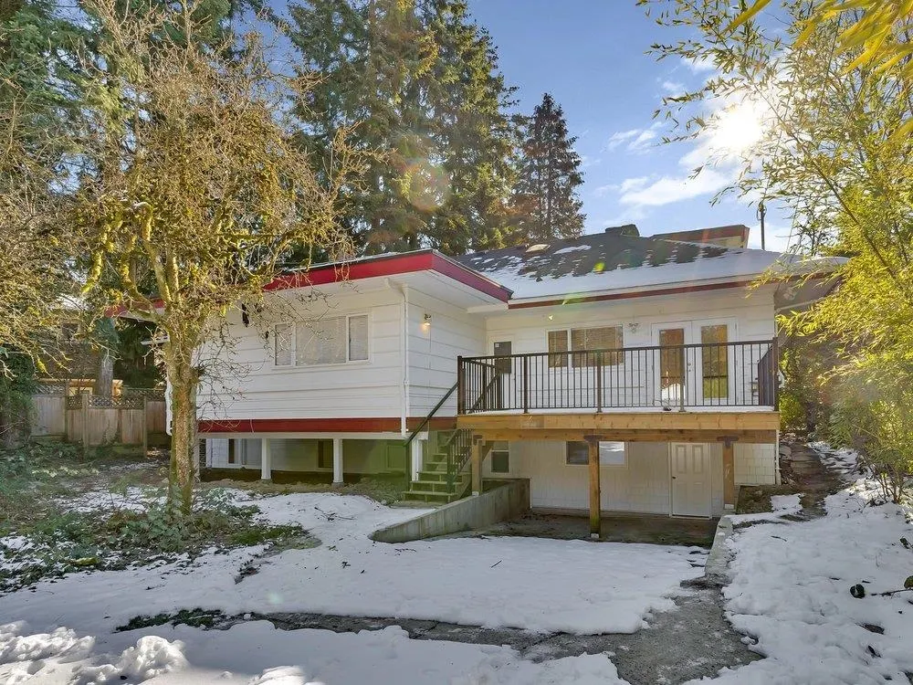 1751 W King Edward Avenue