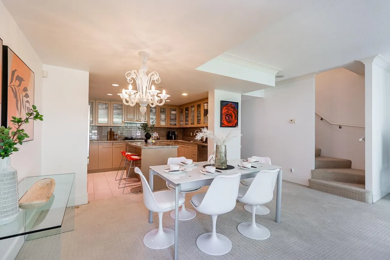 TH9 1650 Bayshore Drive