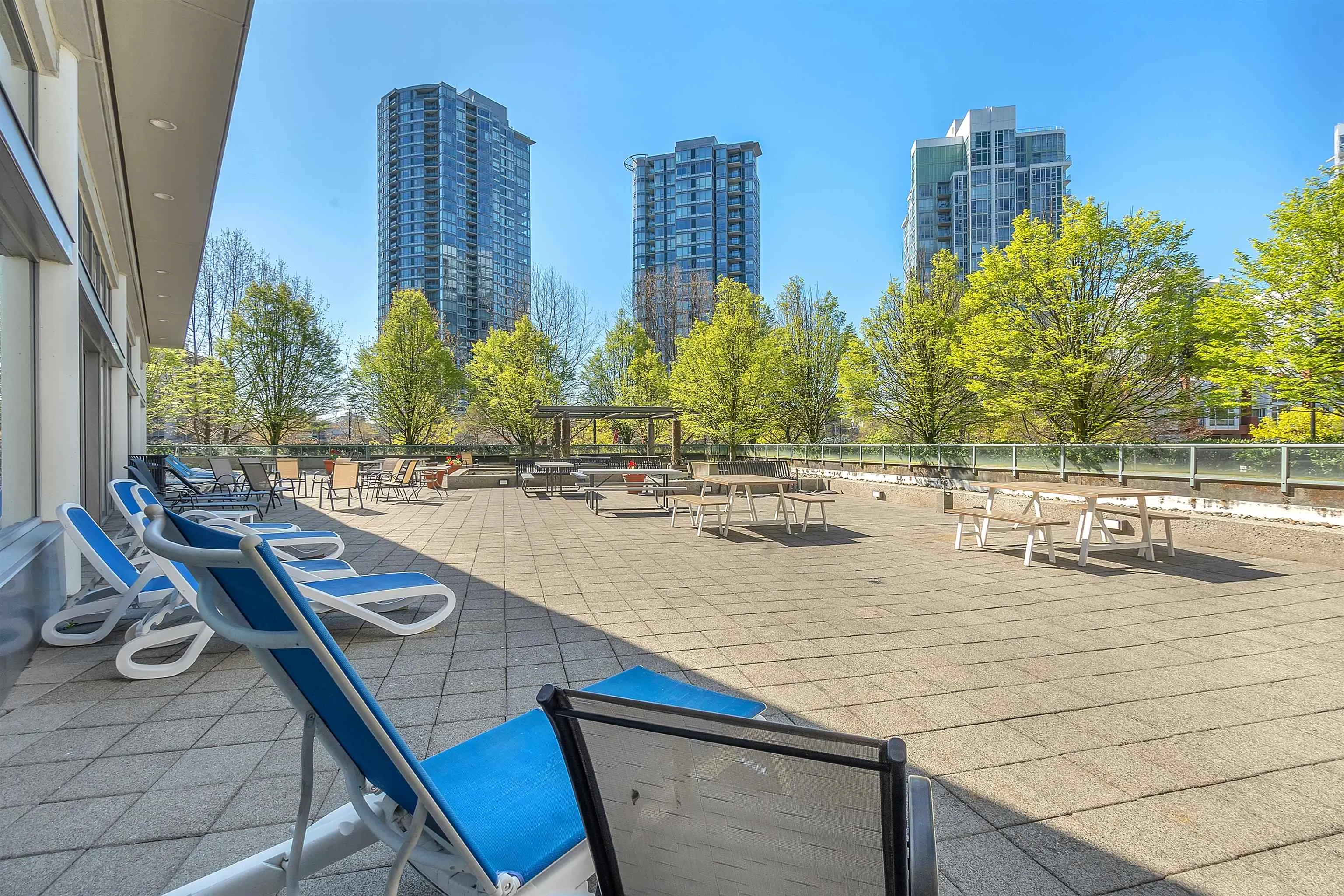3005 1009 Expo Boulevard