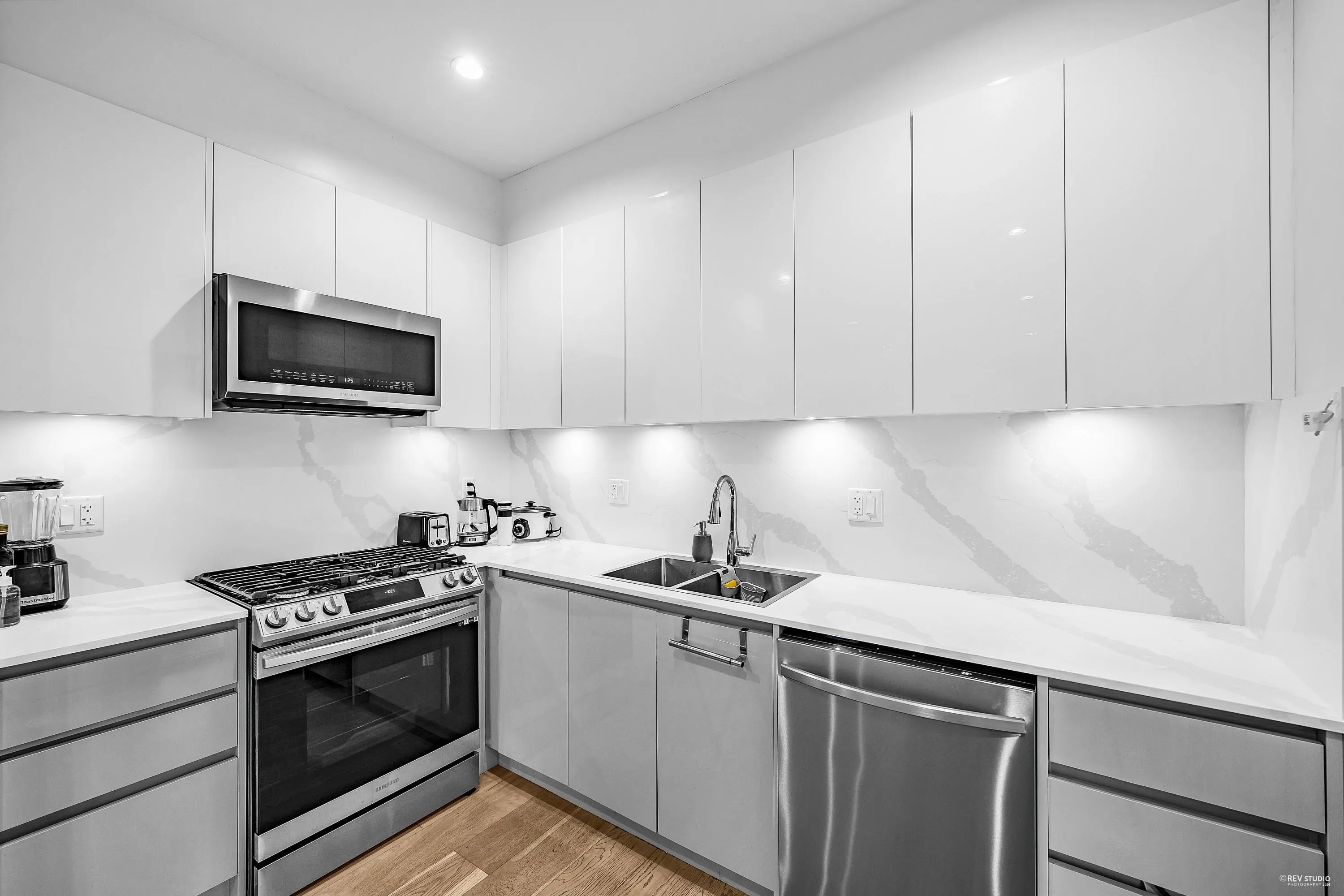 3433 Dundas Street