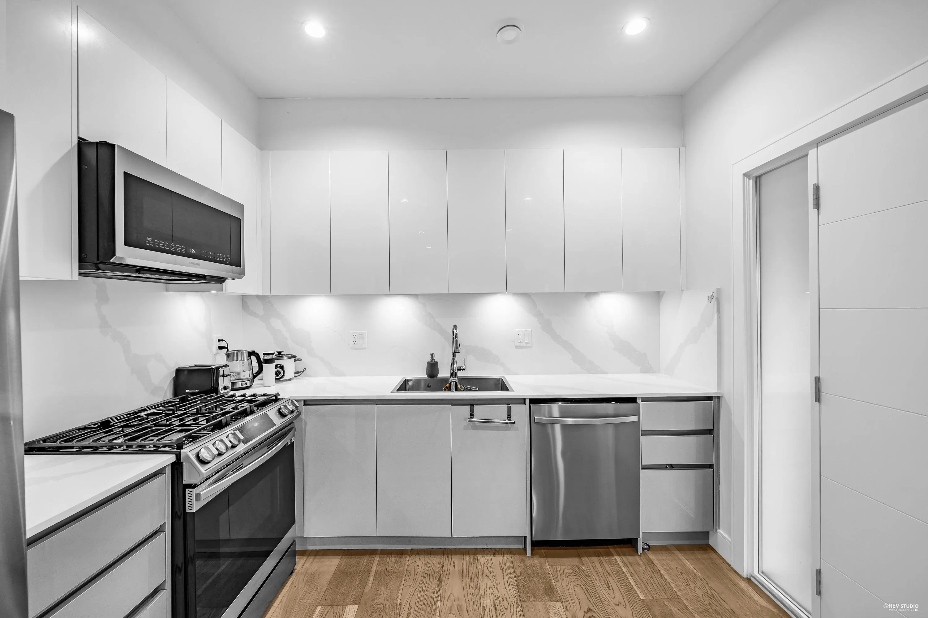 3433 Dundas Street