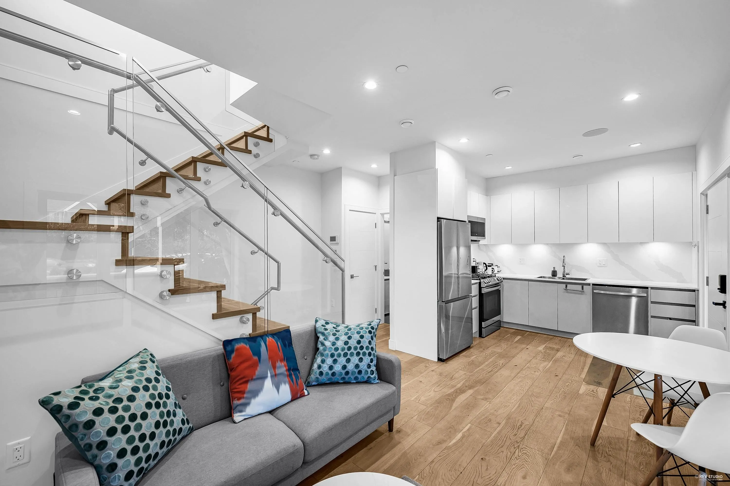 3433 Dundas Street