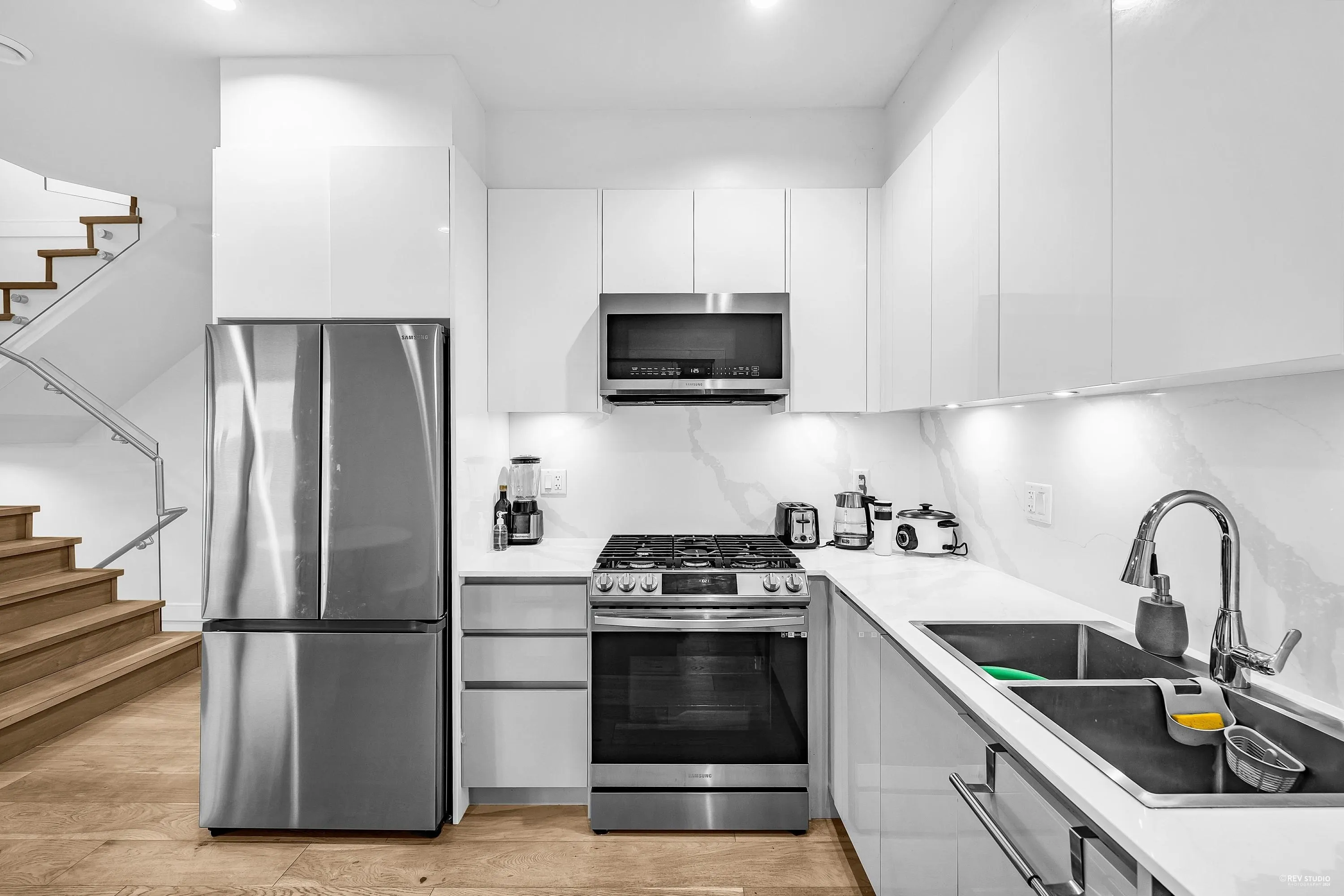 3433 Dundas Street