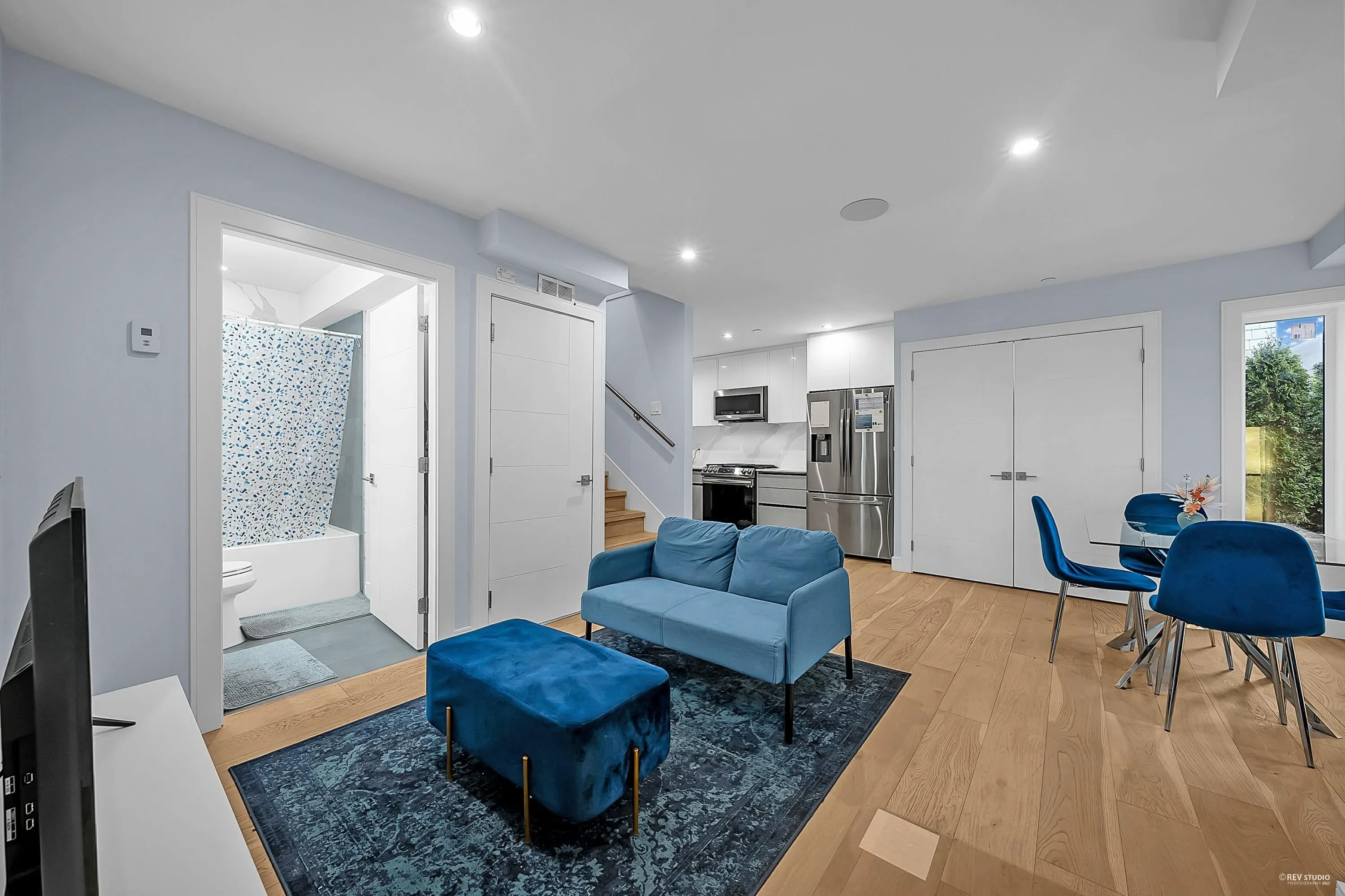 3429 Dundas Street