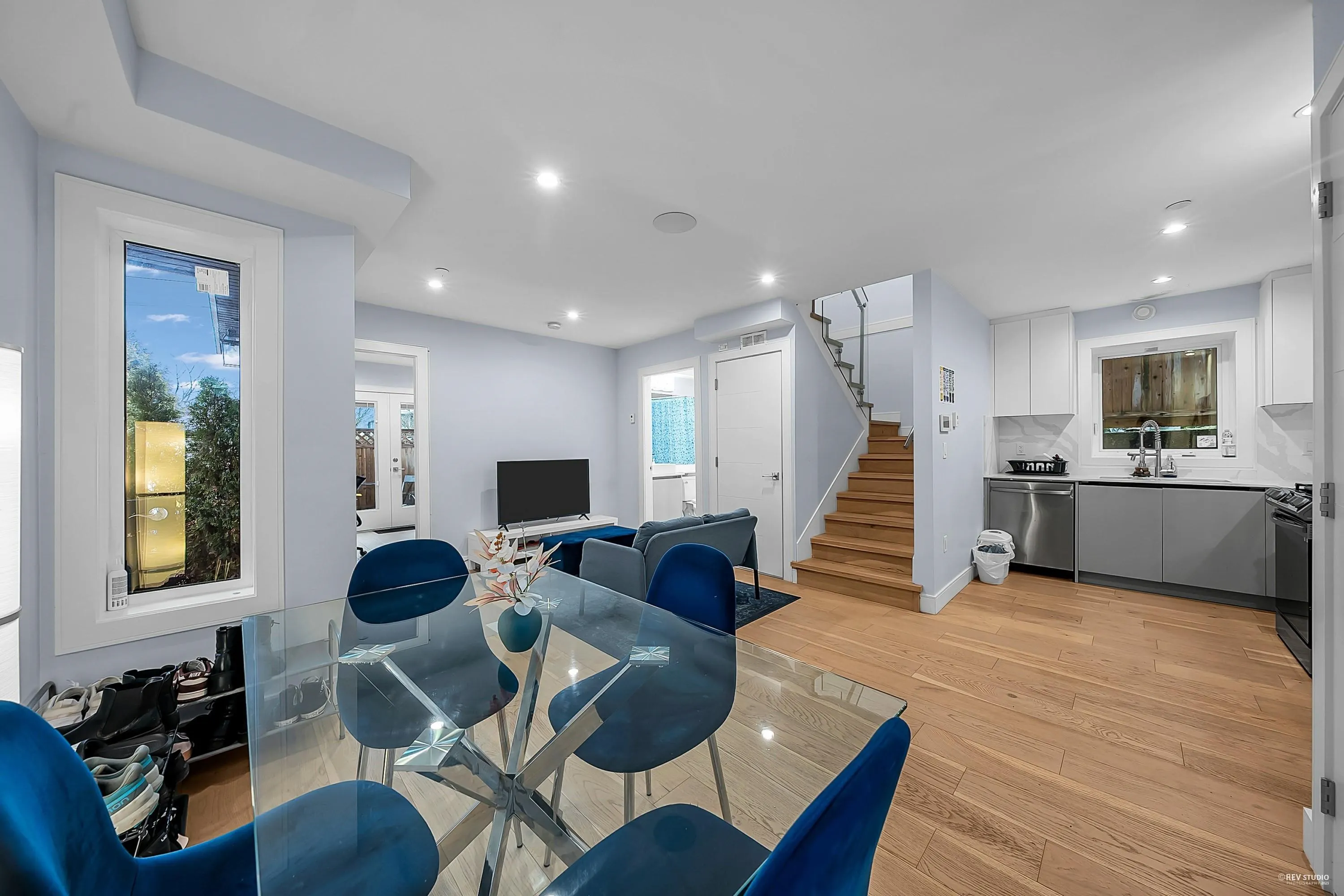 3429 Dundas Street