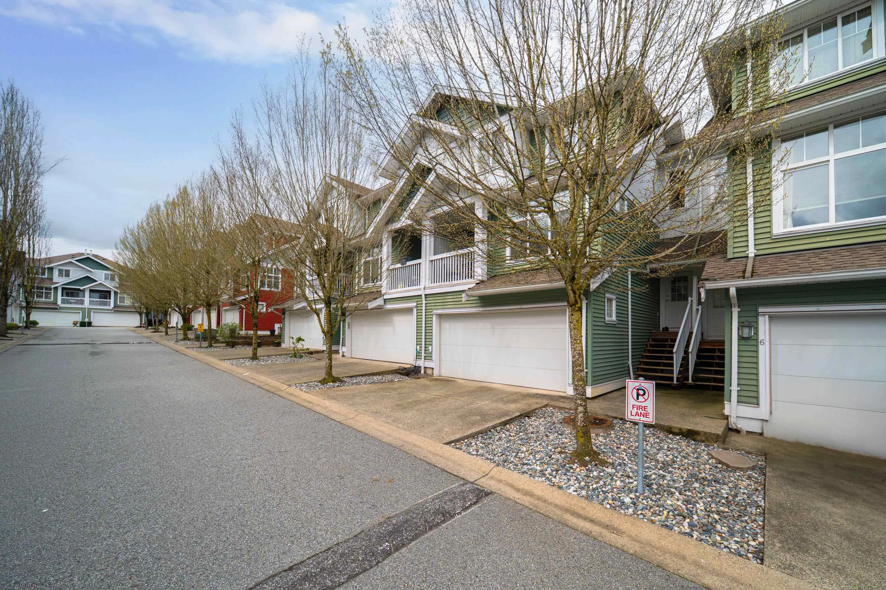7 6785 193 Street