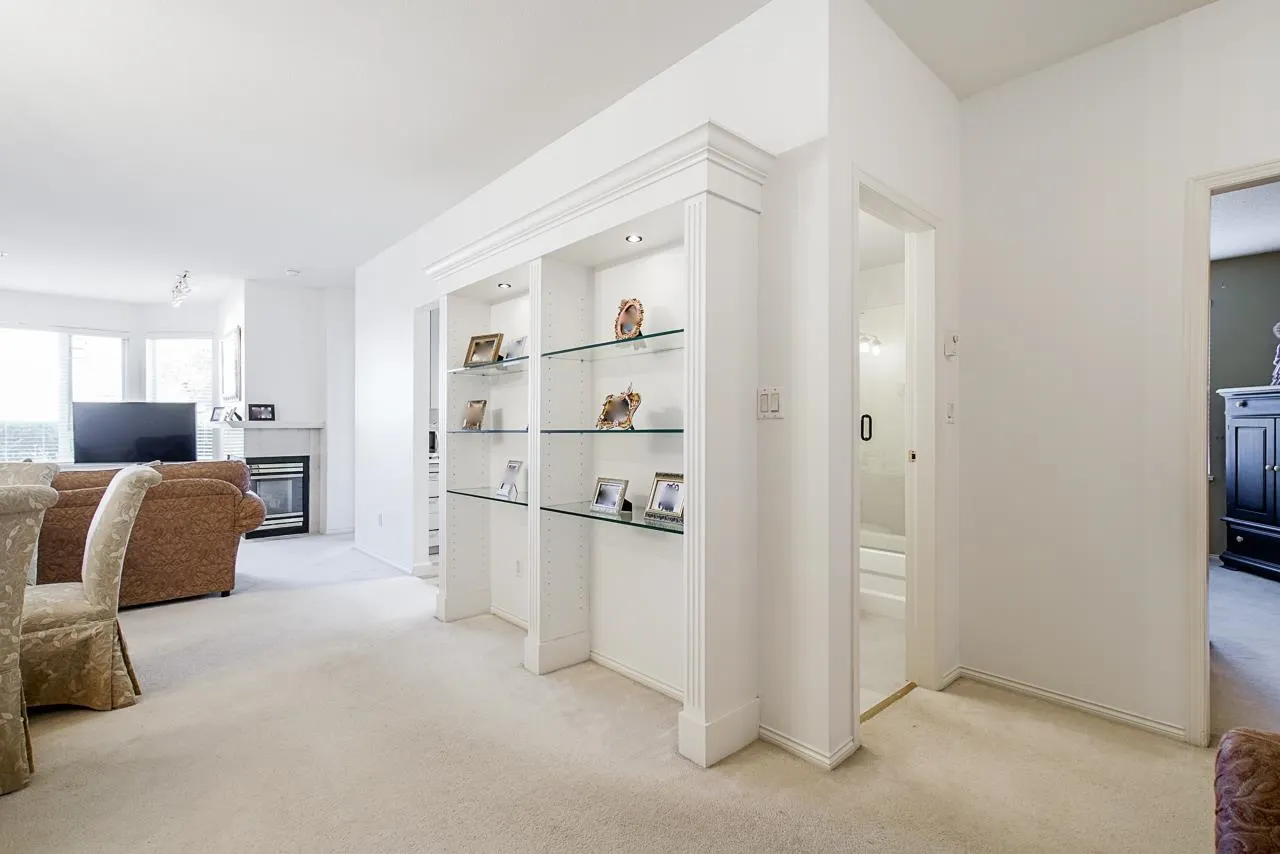108 5888 Dover Crescent