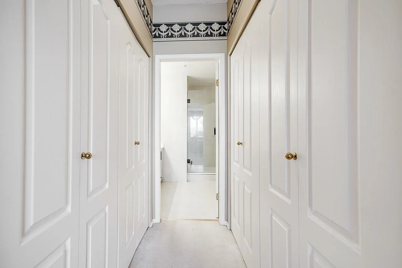 108 5888 Dover Crescent