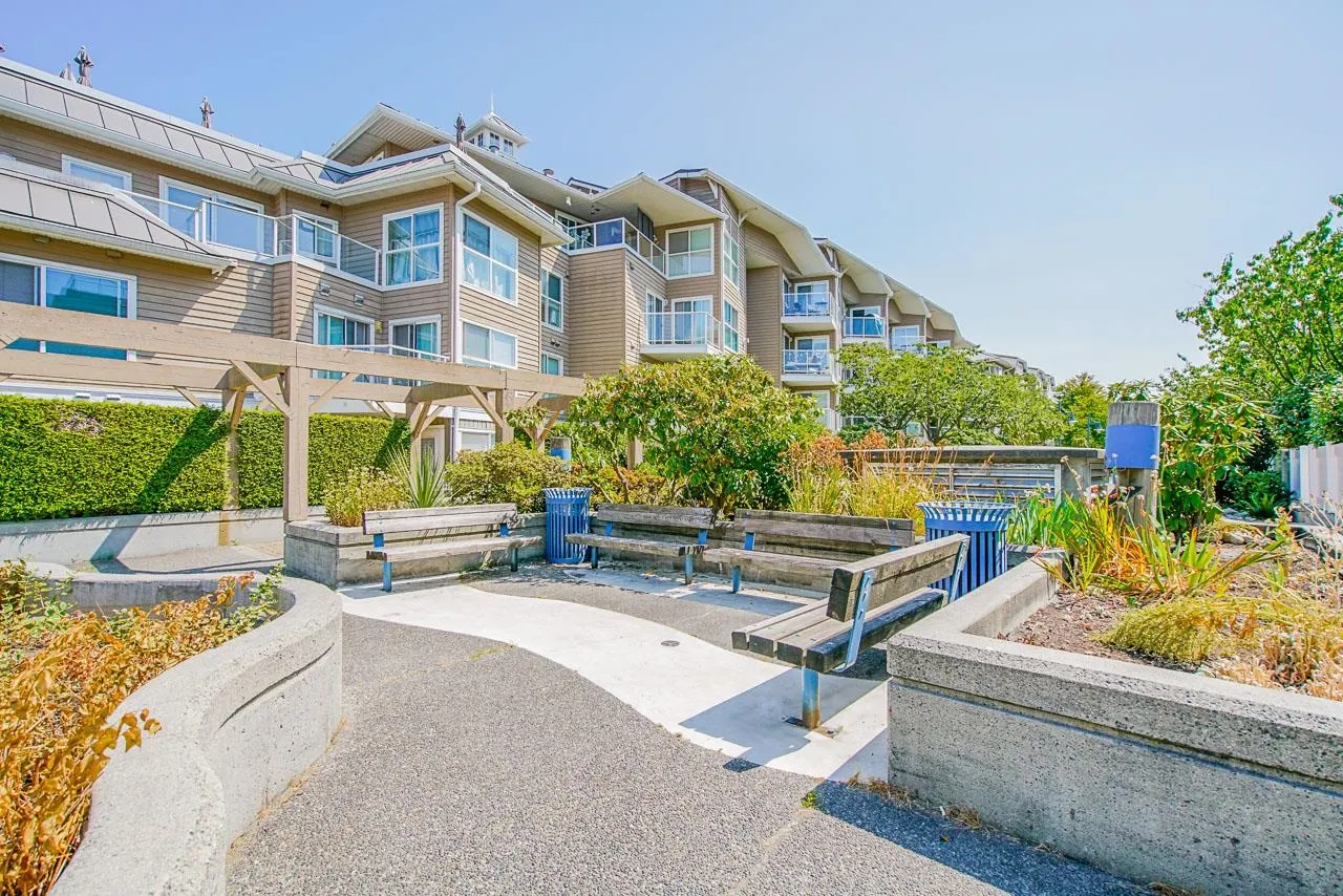 108 5888 Dover Crescent