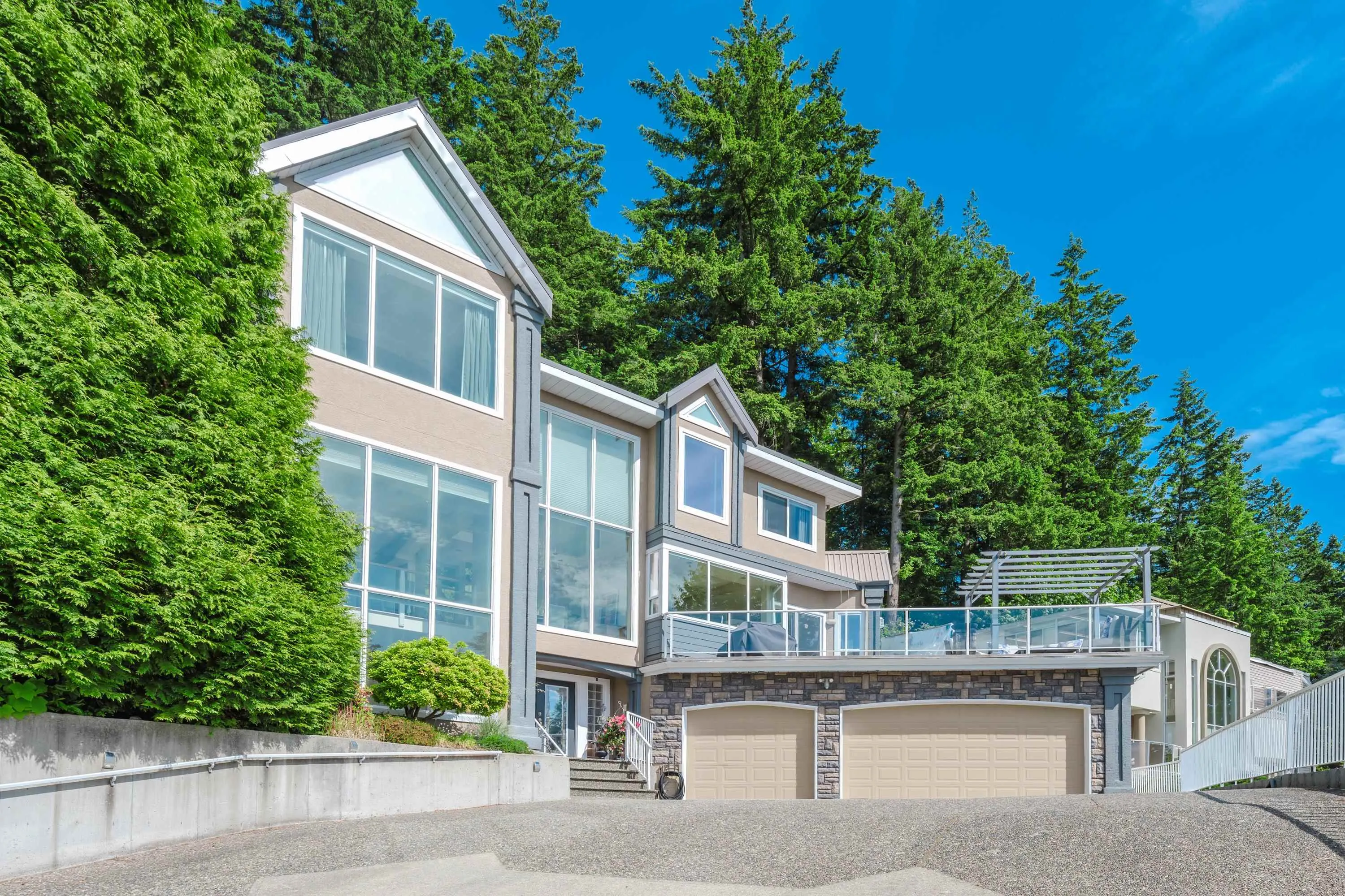 2582 Zurich Drive