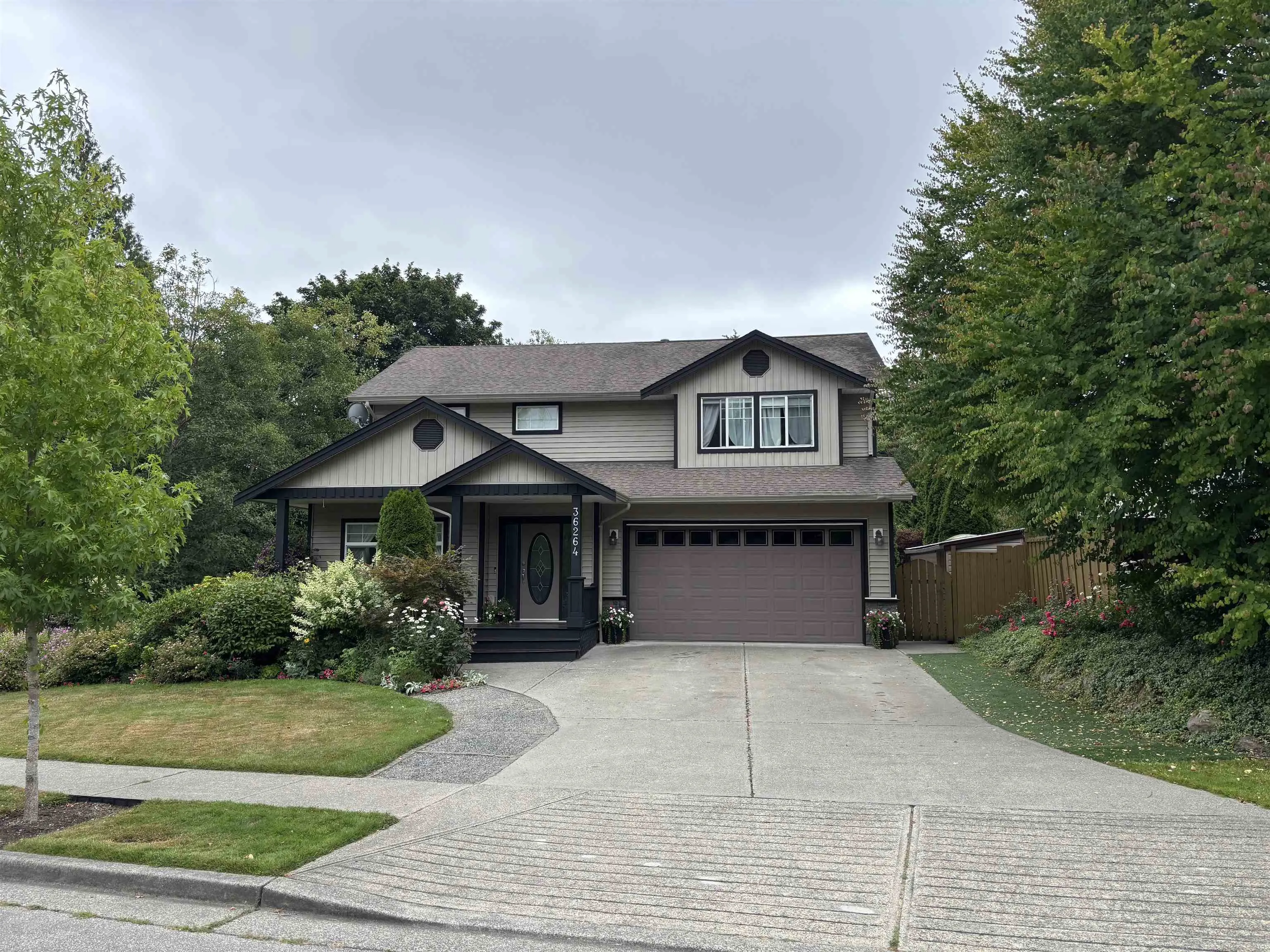 36264 Atwood Crescent