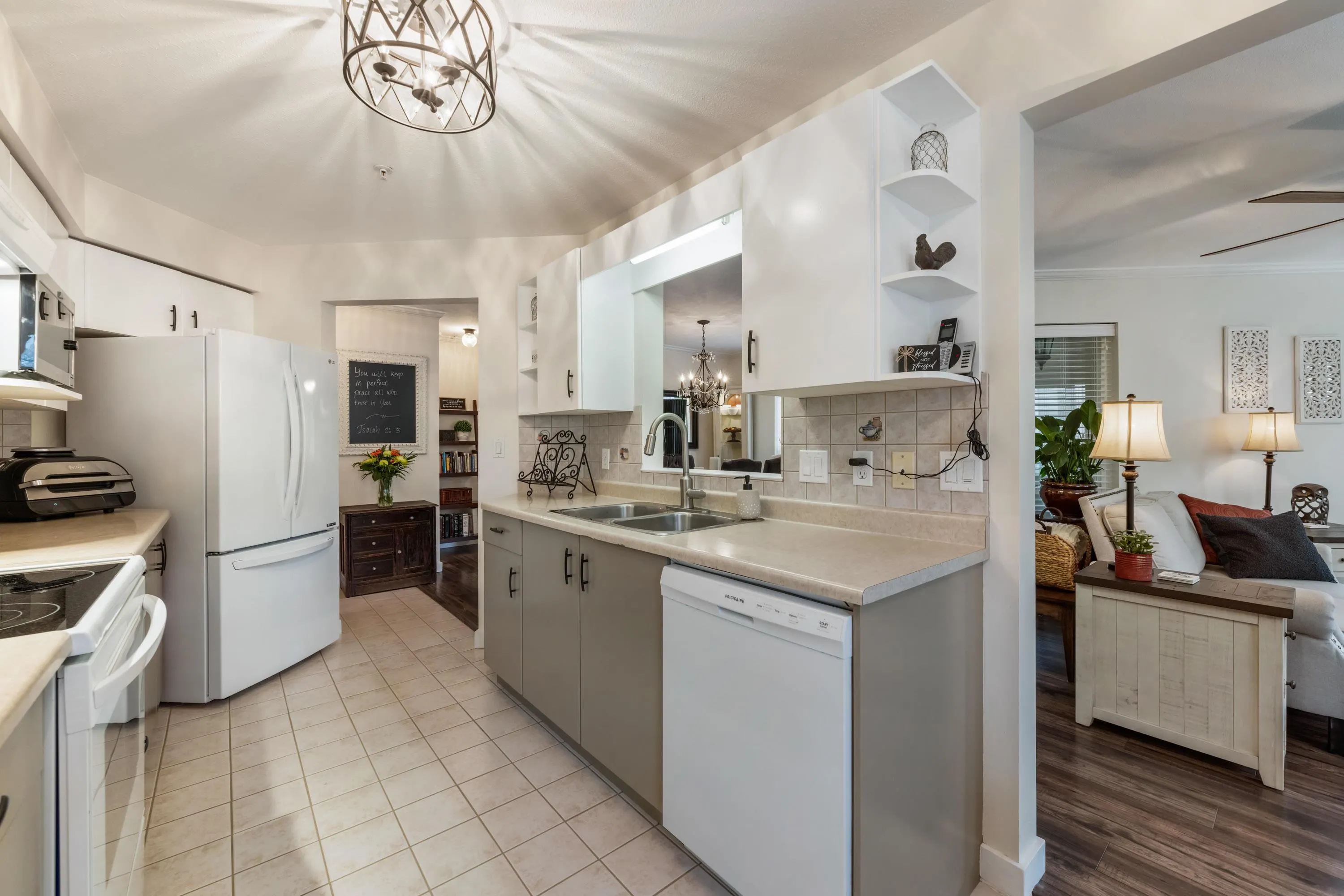 311 20259 Michaud Crescent