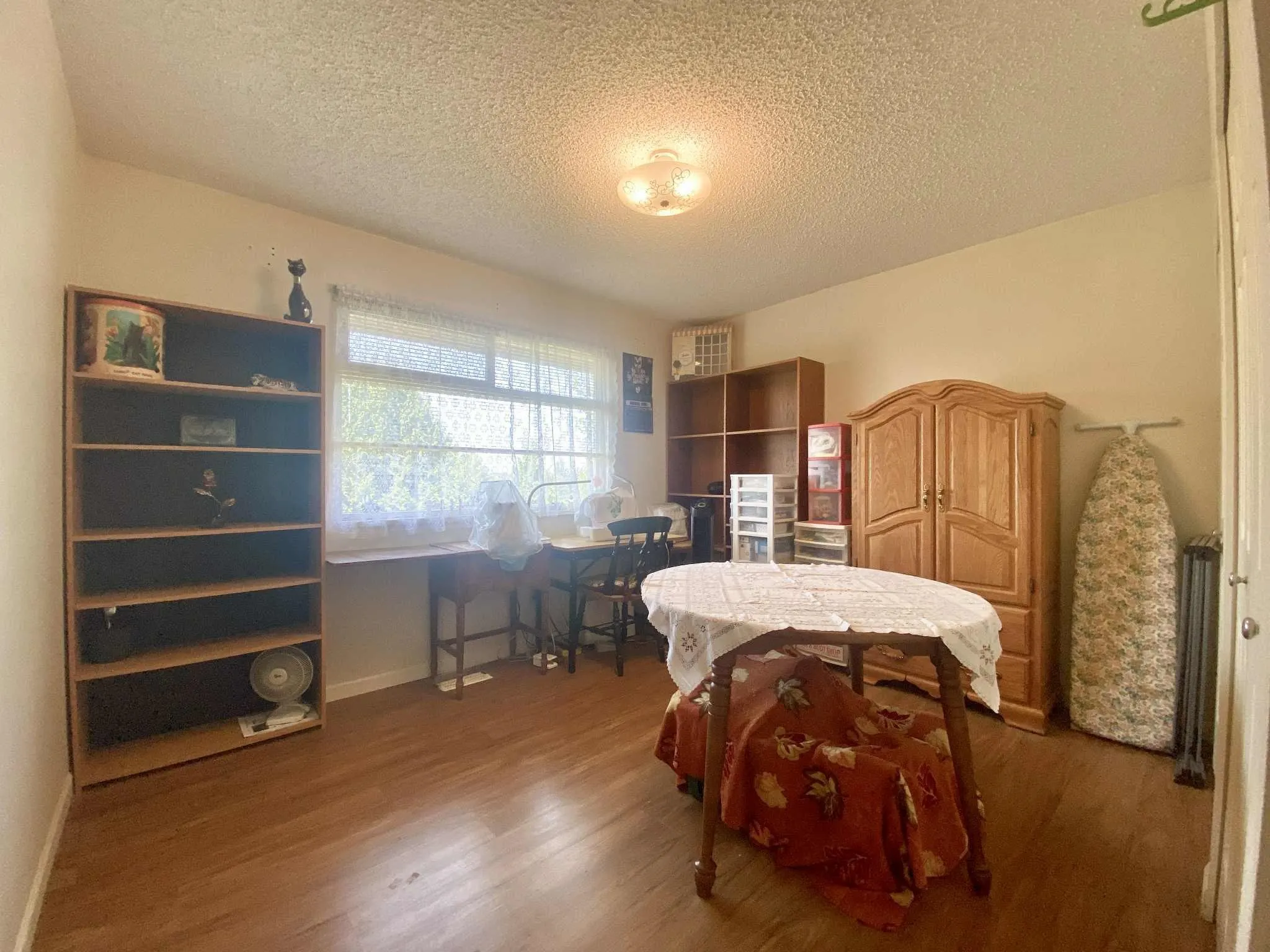 2221 Bevan Crescent