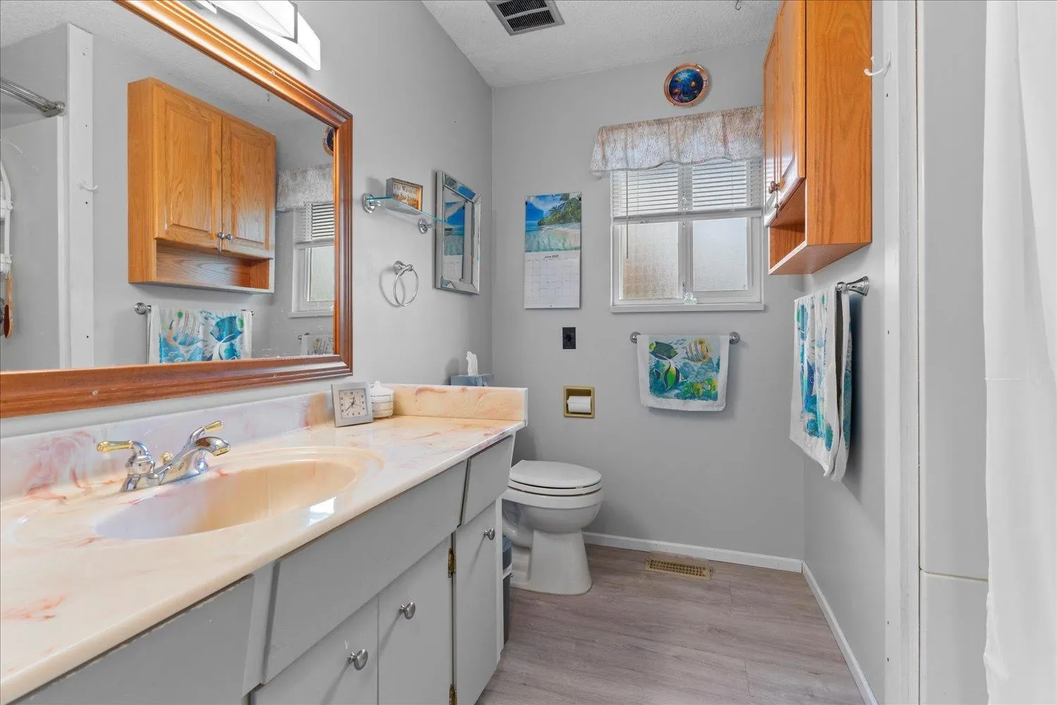 2221 Bevan Crescent