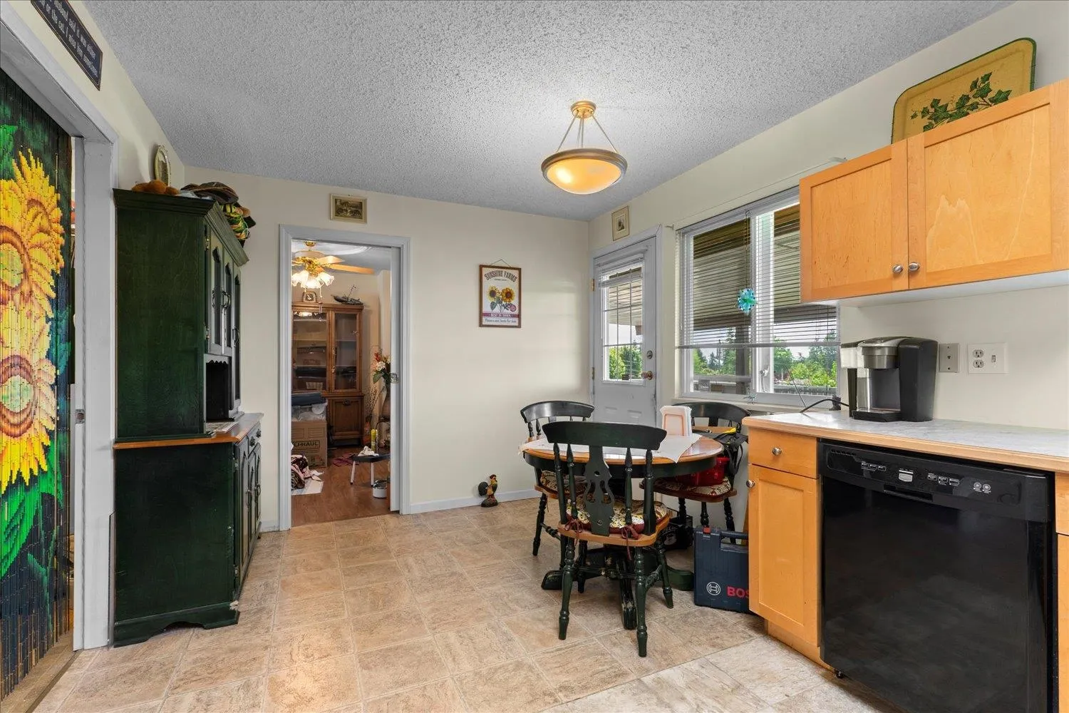 2221 Bevan Crescent