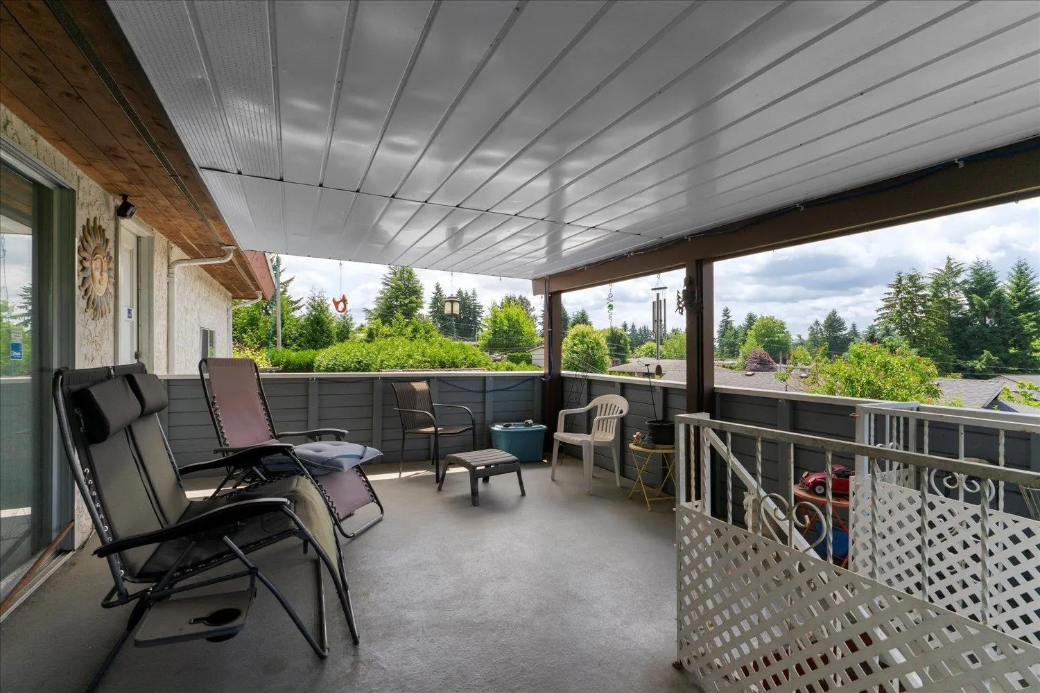 2221 Bevan Crescent