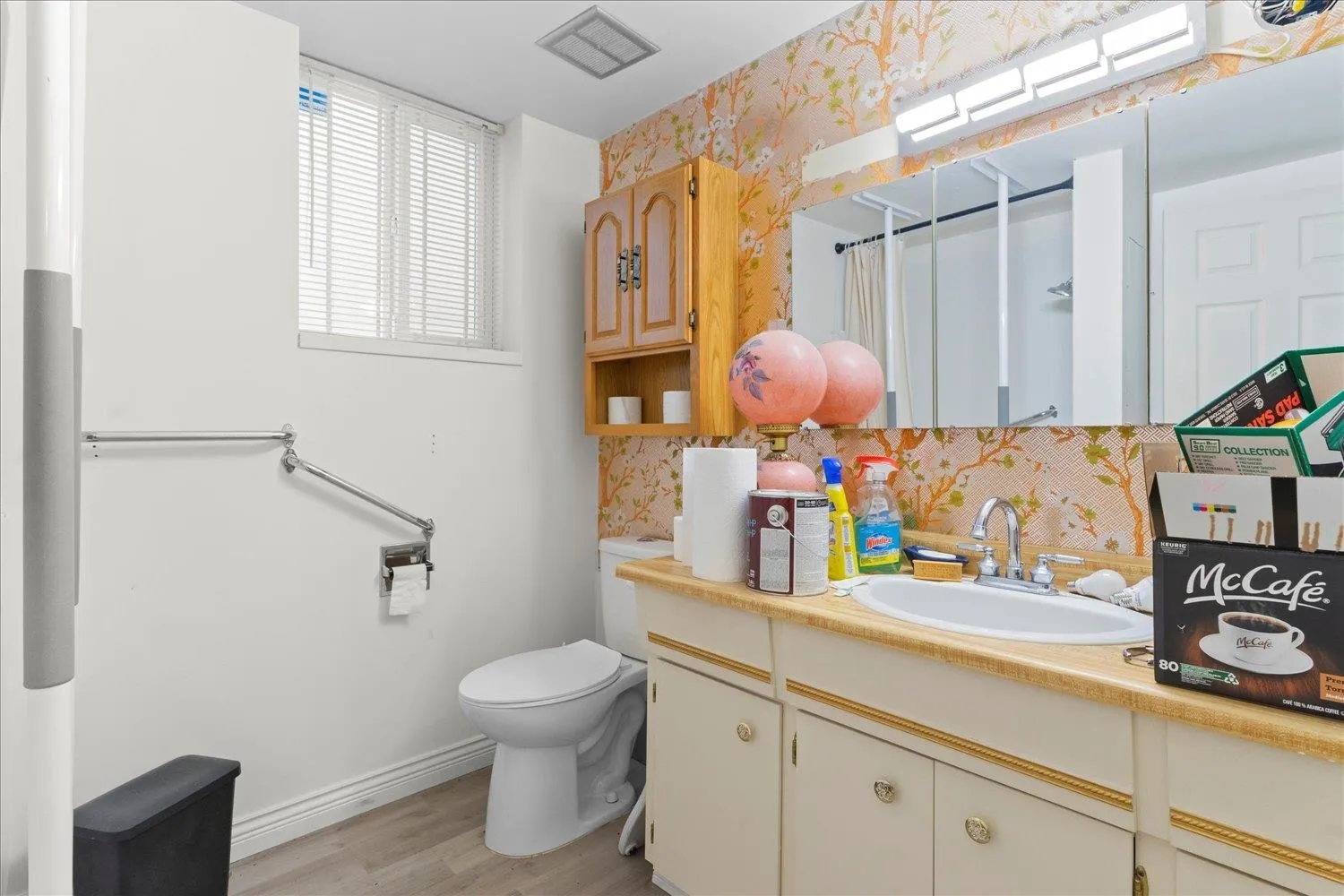 2221 Bevan Crescent