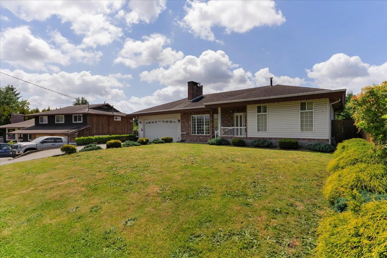 2221 Bevan Crescent