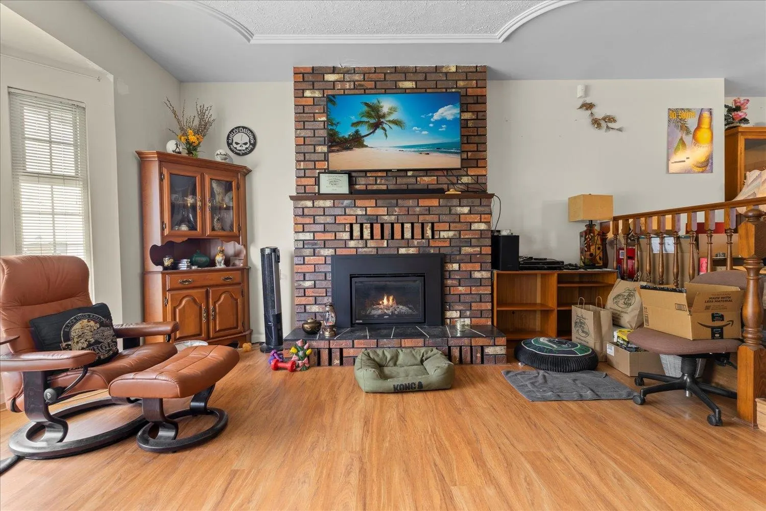 2221 Bevan Crescent