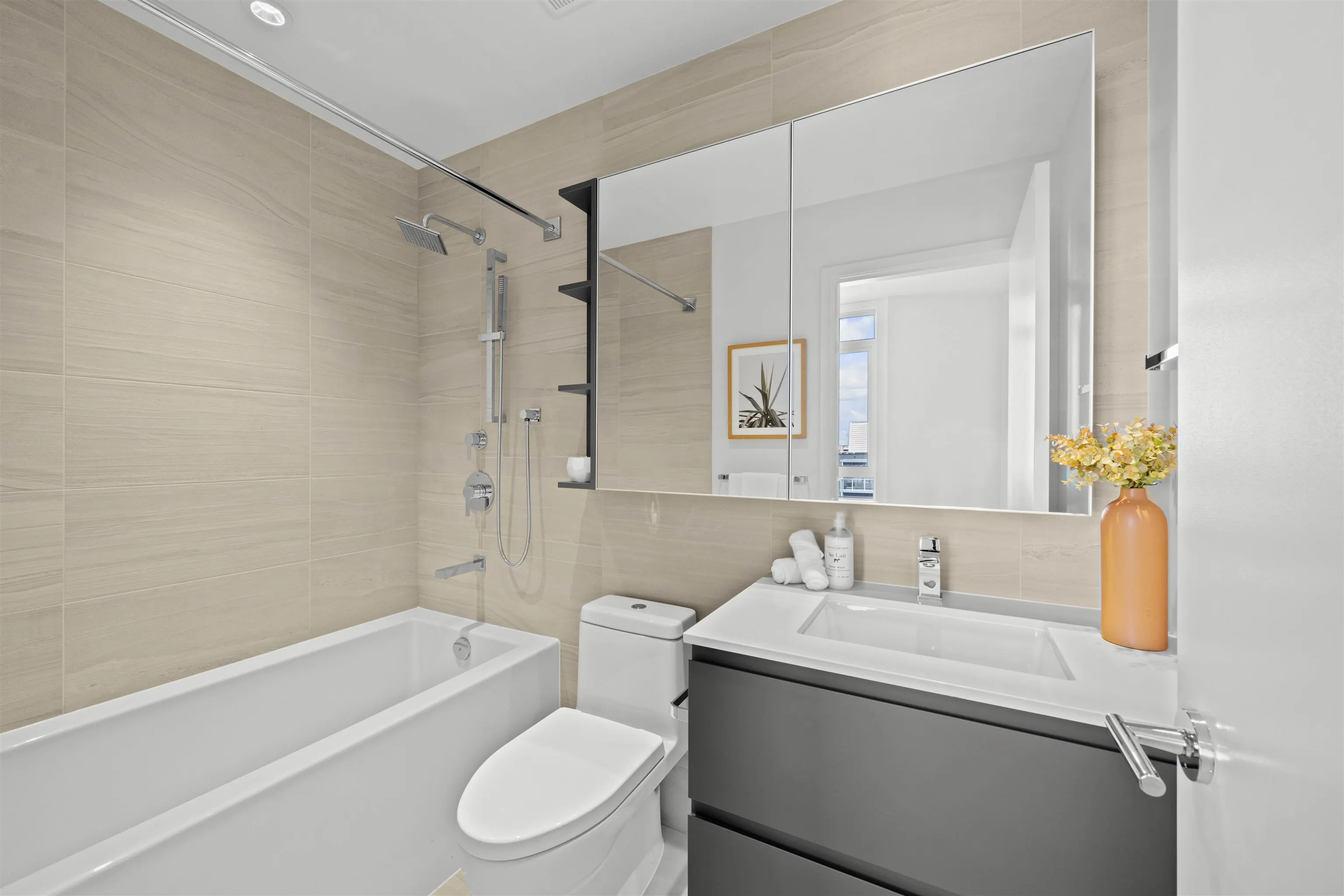 1304 6808 Minoru Boulevard