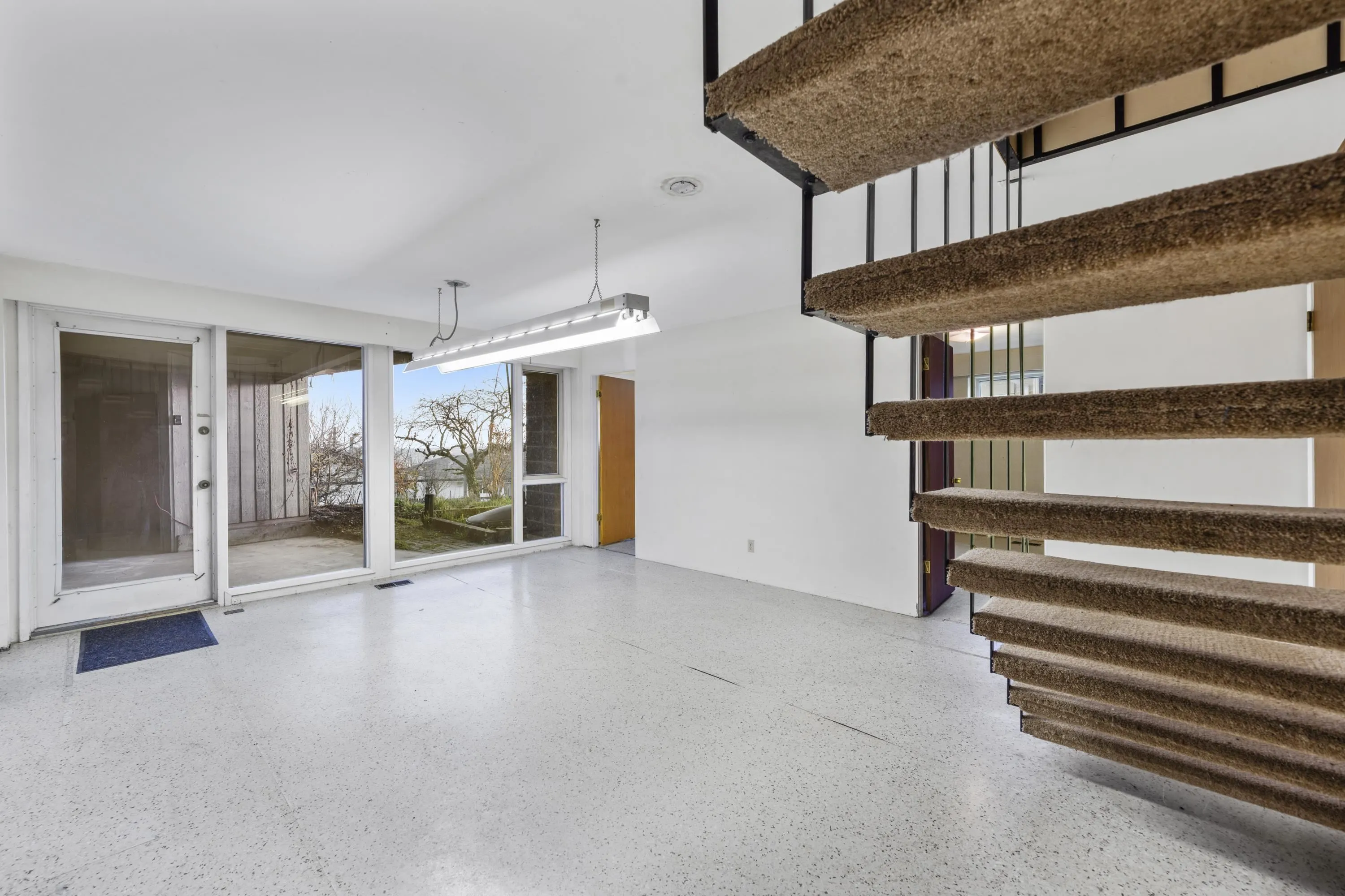 437 E 29th Street