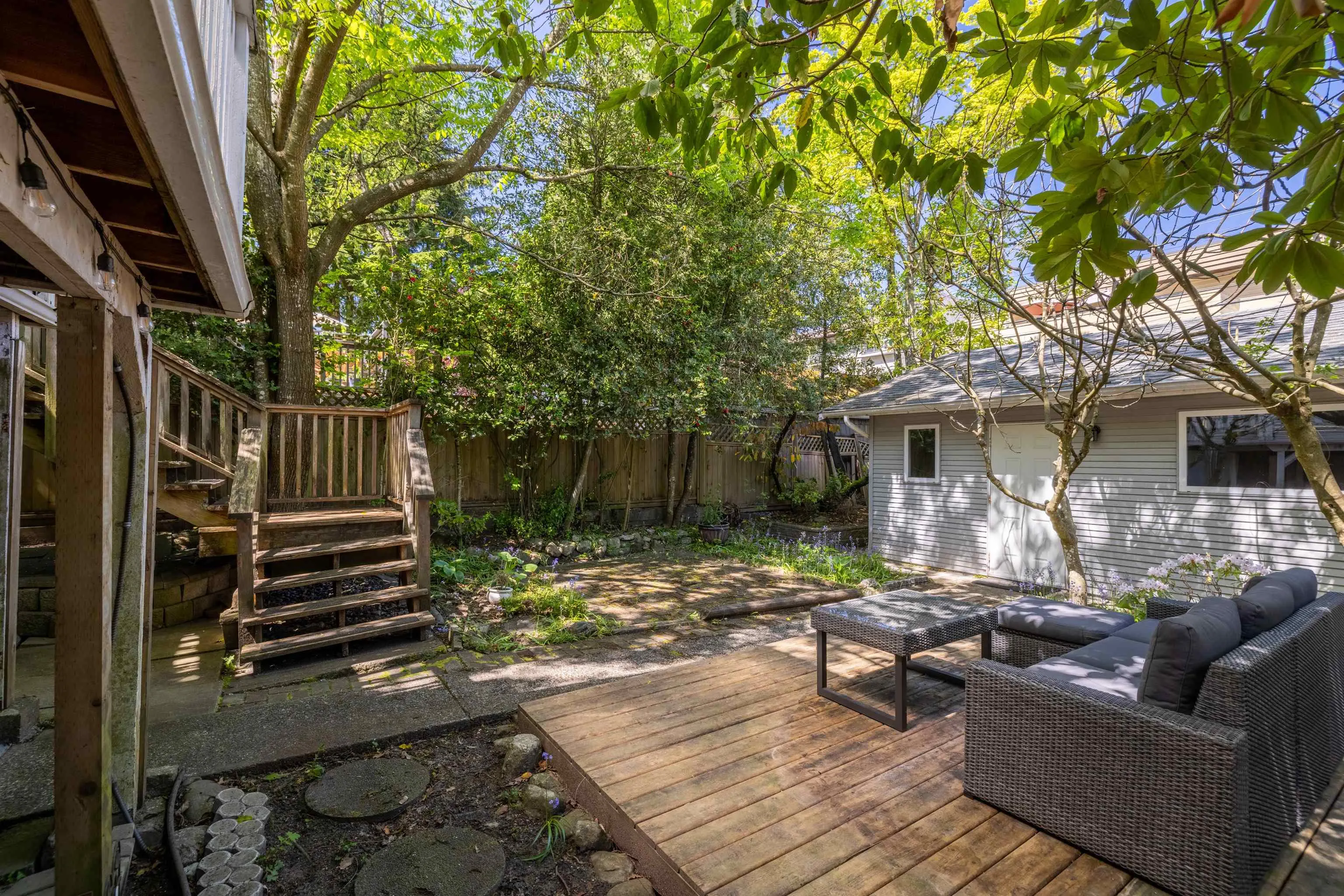 4343 W 11th Avenue