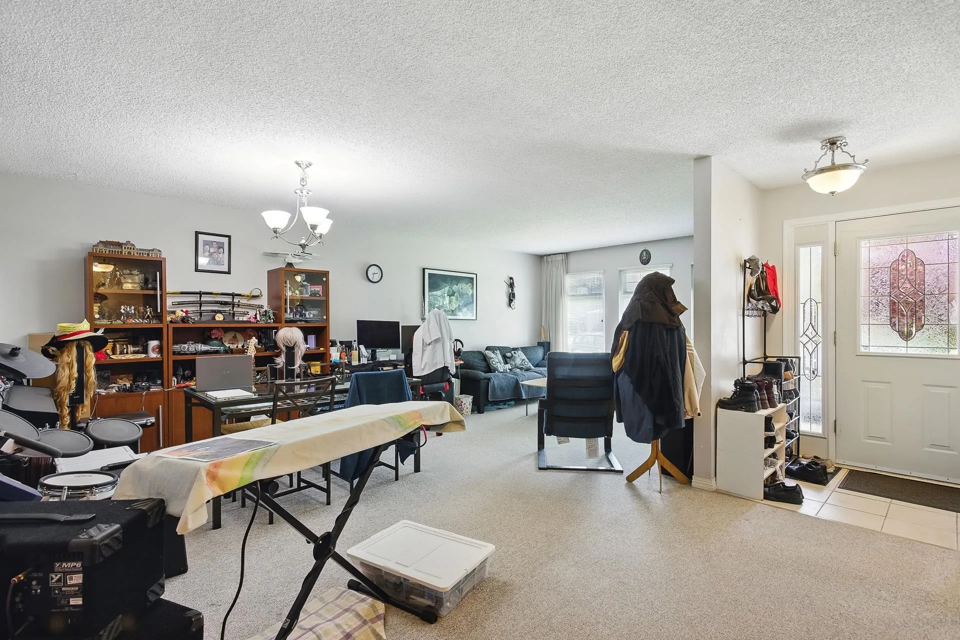 1177 Esperanza Drive