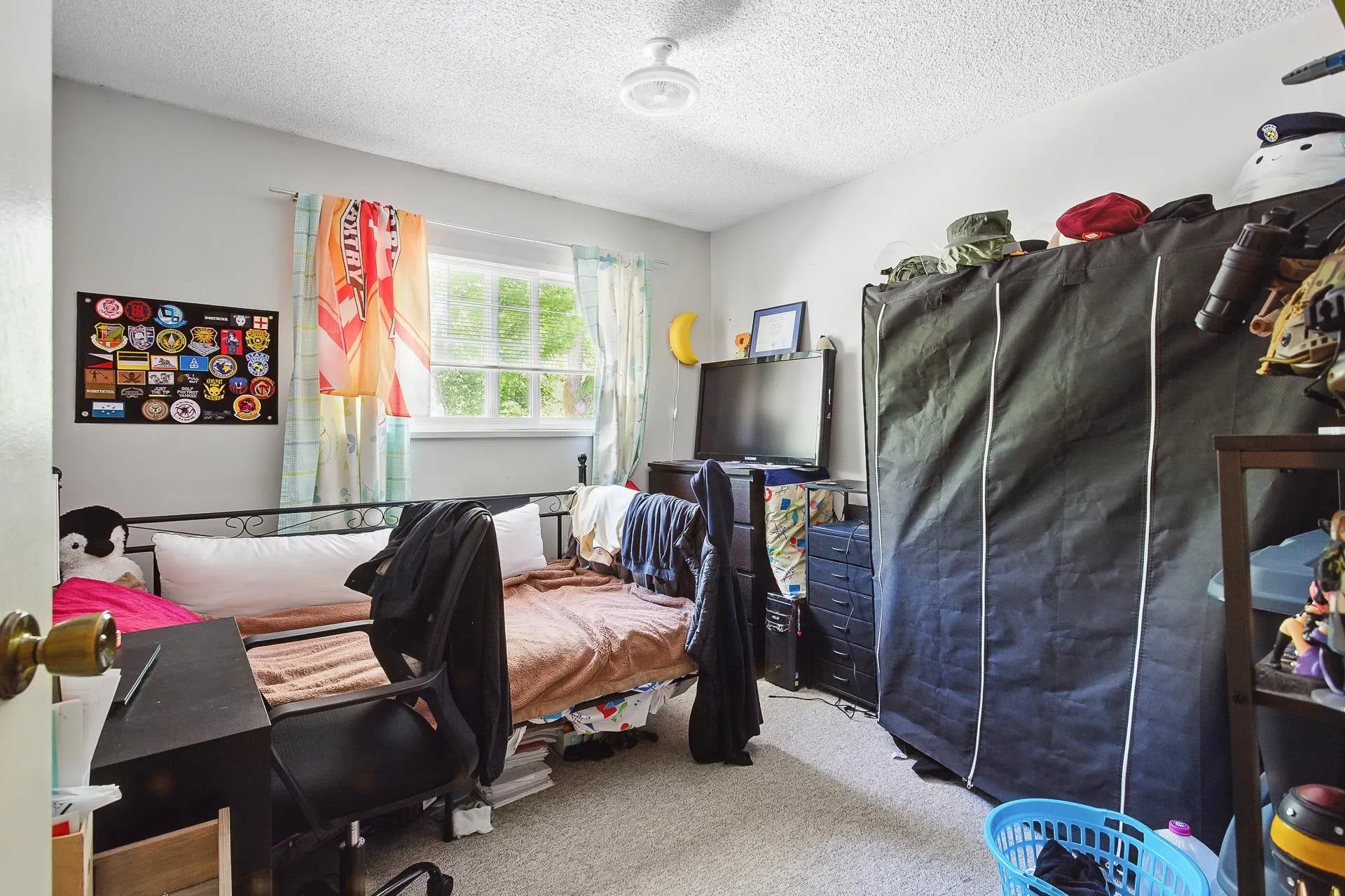 1177 Esperanza Drive