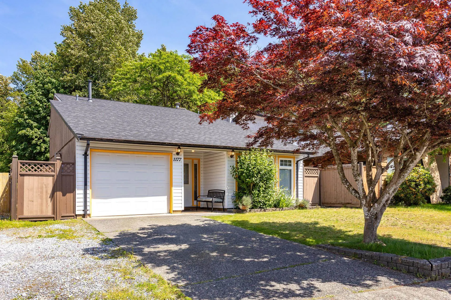 1177 Esperanza Drive