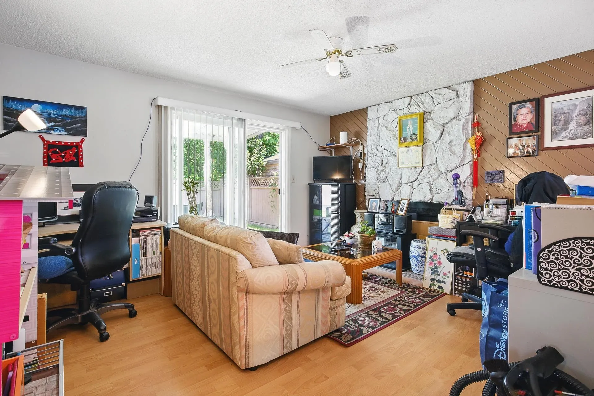 1177 Esperanza Drive