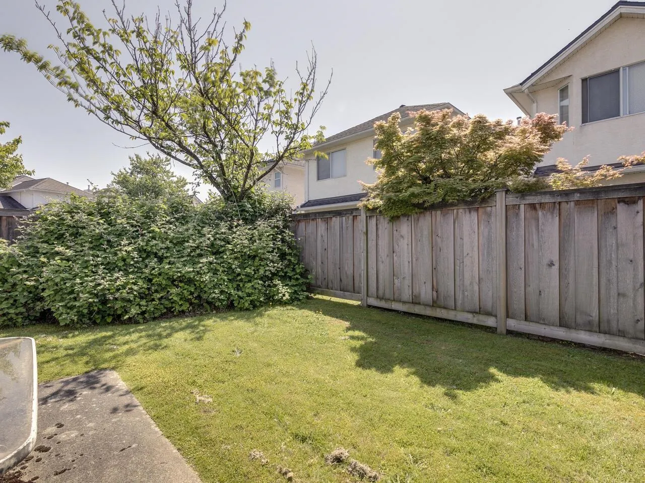 8 10000 Fisher Gate