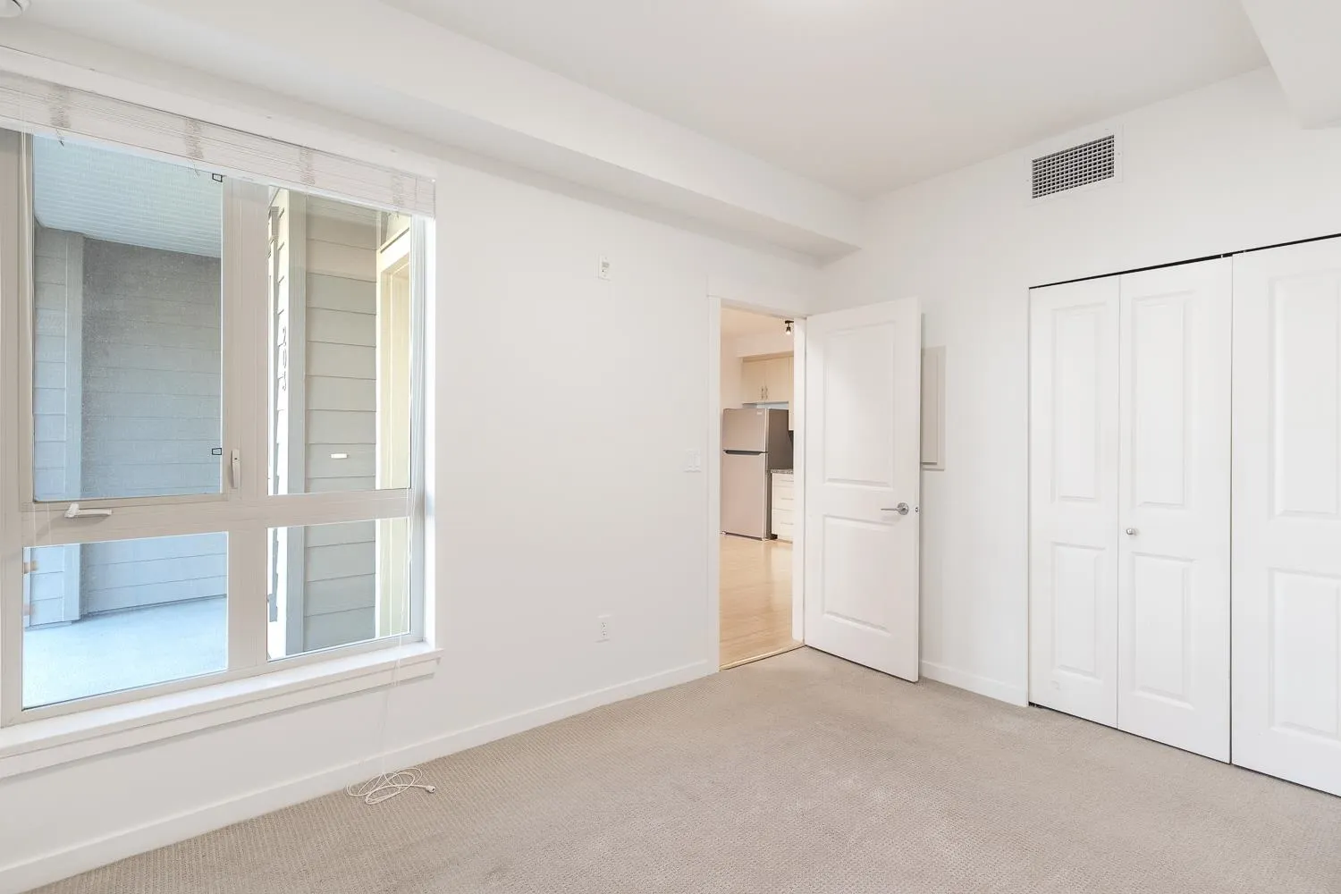 203 6077 London Road