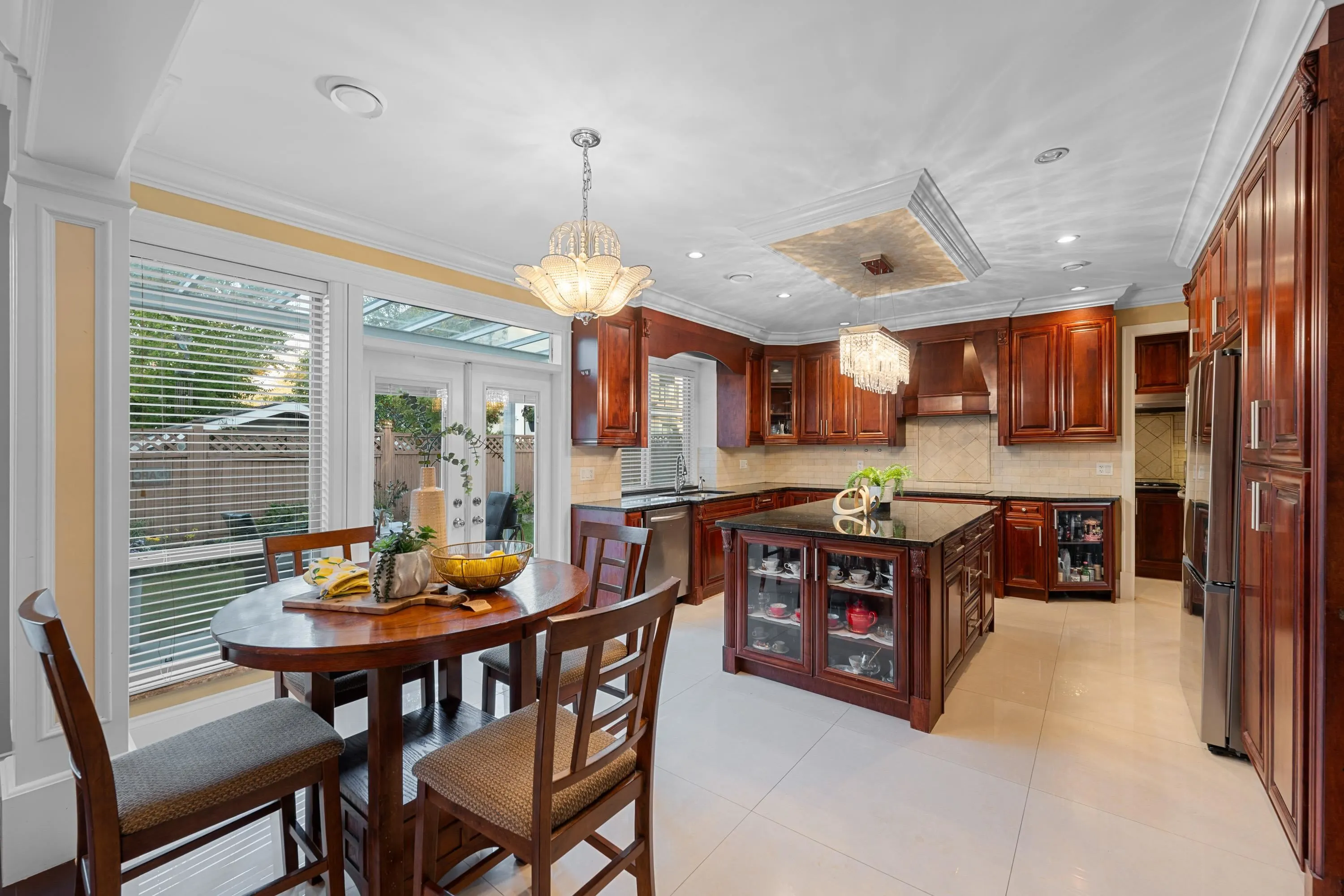 9480 Chapmond Crescent