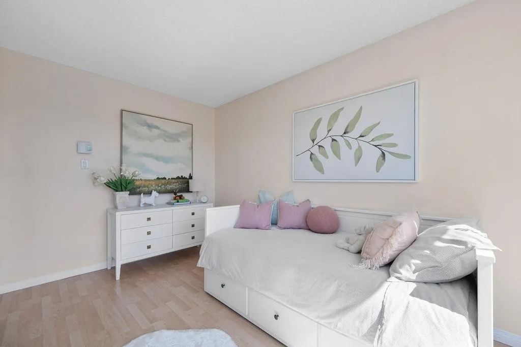 502 1065 Quayside Drive