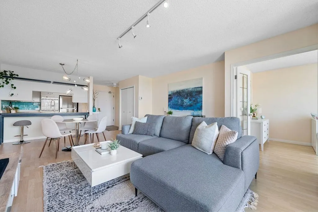 502 1065 Quayside Drive