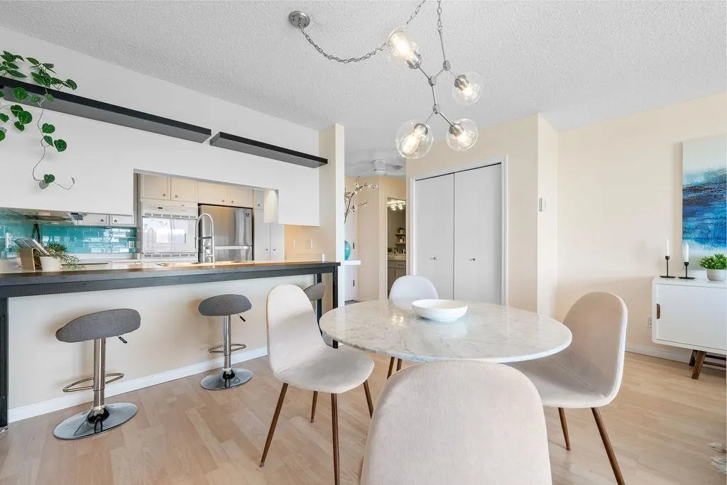 502 1065 Quayside Drive