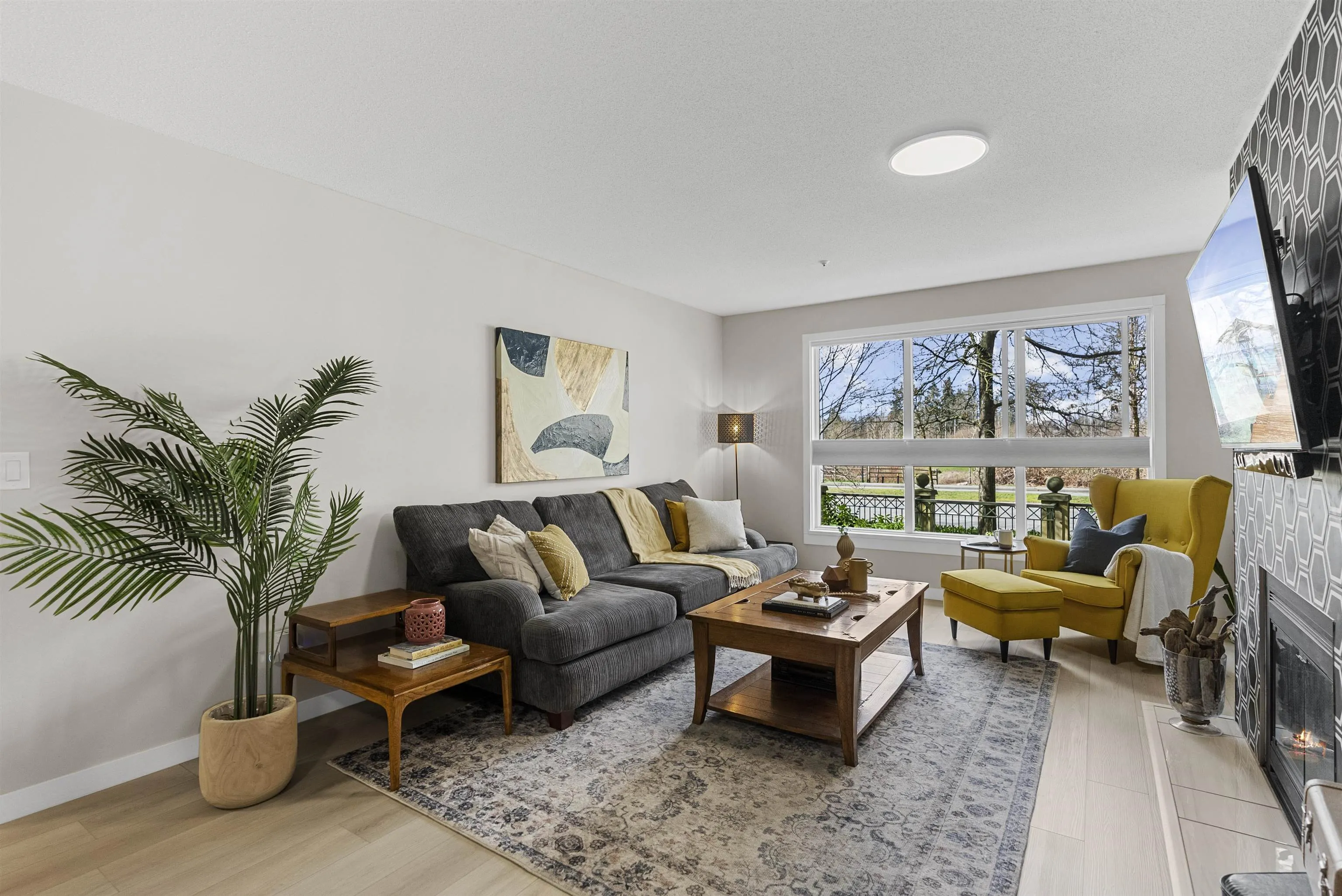 210 13860 70 Avenue