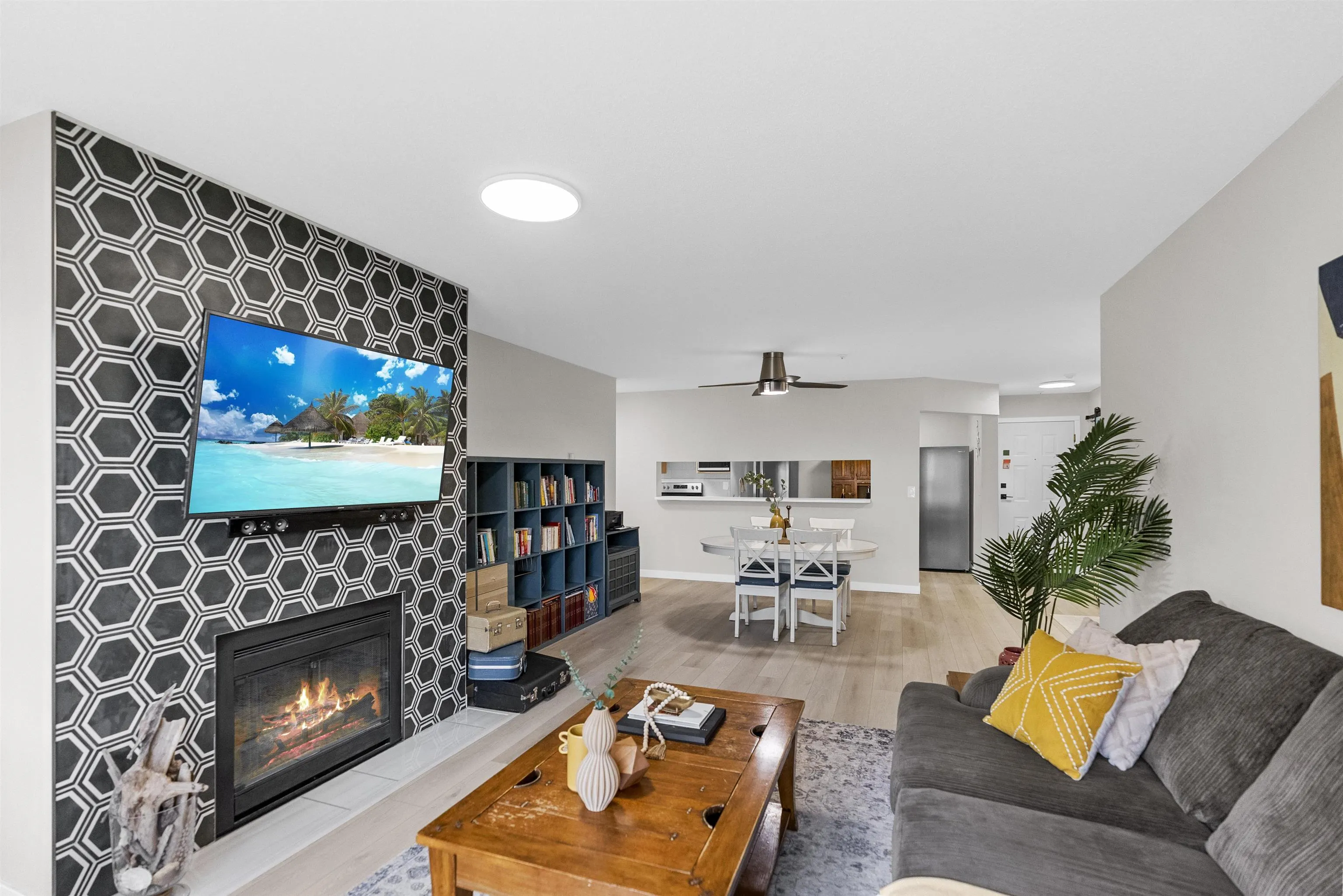 210 13860 70 Avenue