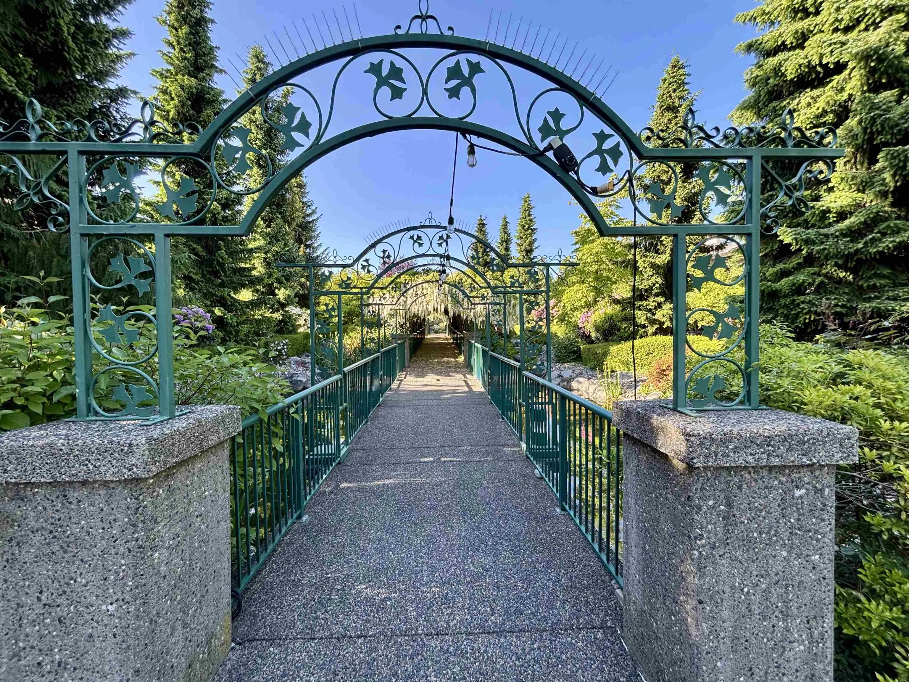 210 13860 70 Avenue
