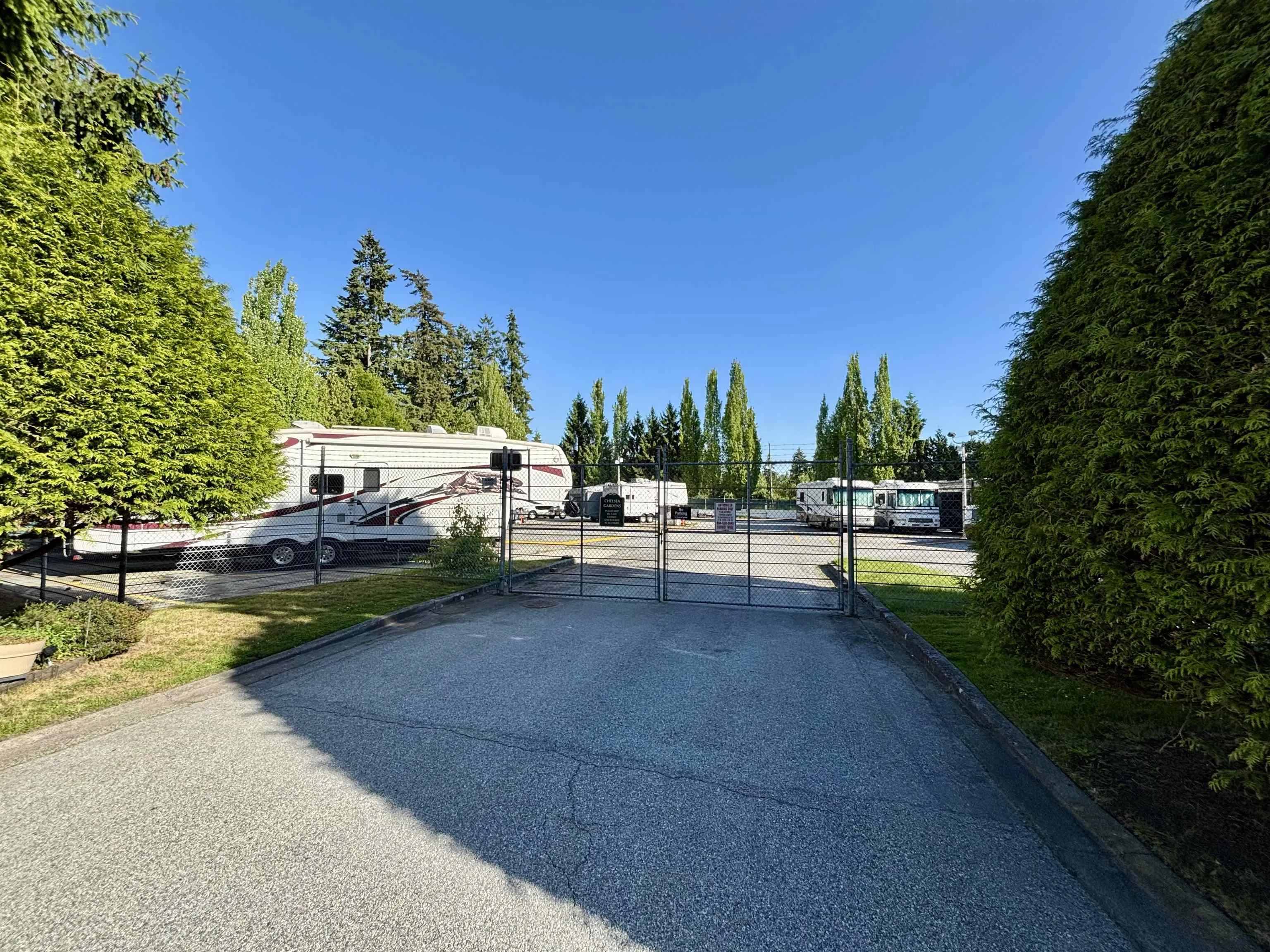 210 13860 70 Avenue